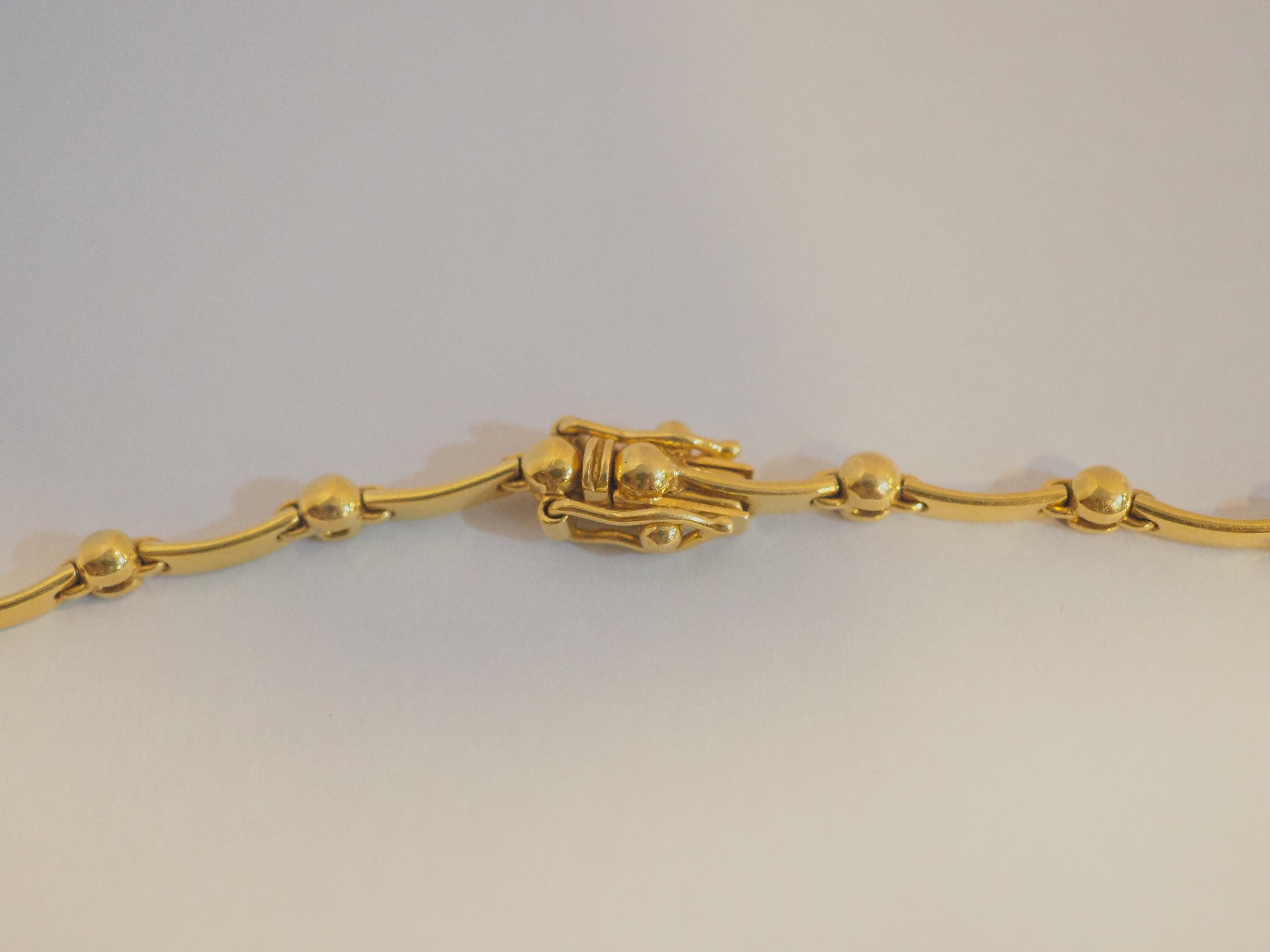 Taille ronde Chaîne collier florale en or 18 carats avec diamants ronds brillants de 2 carats en vente