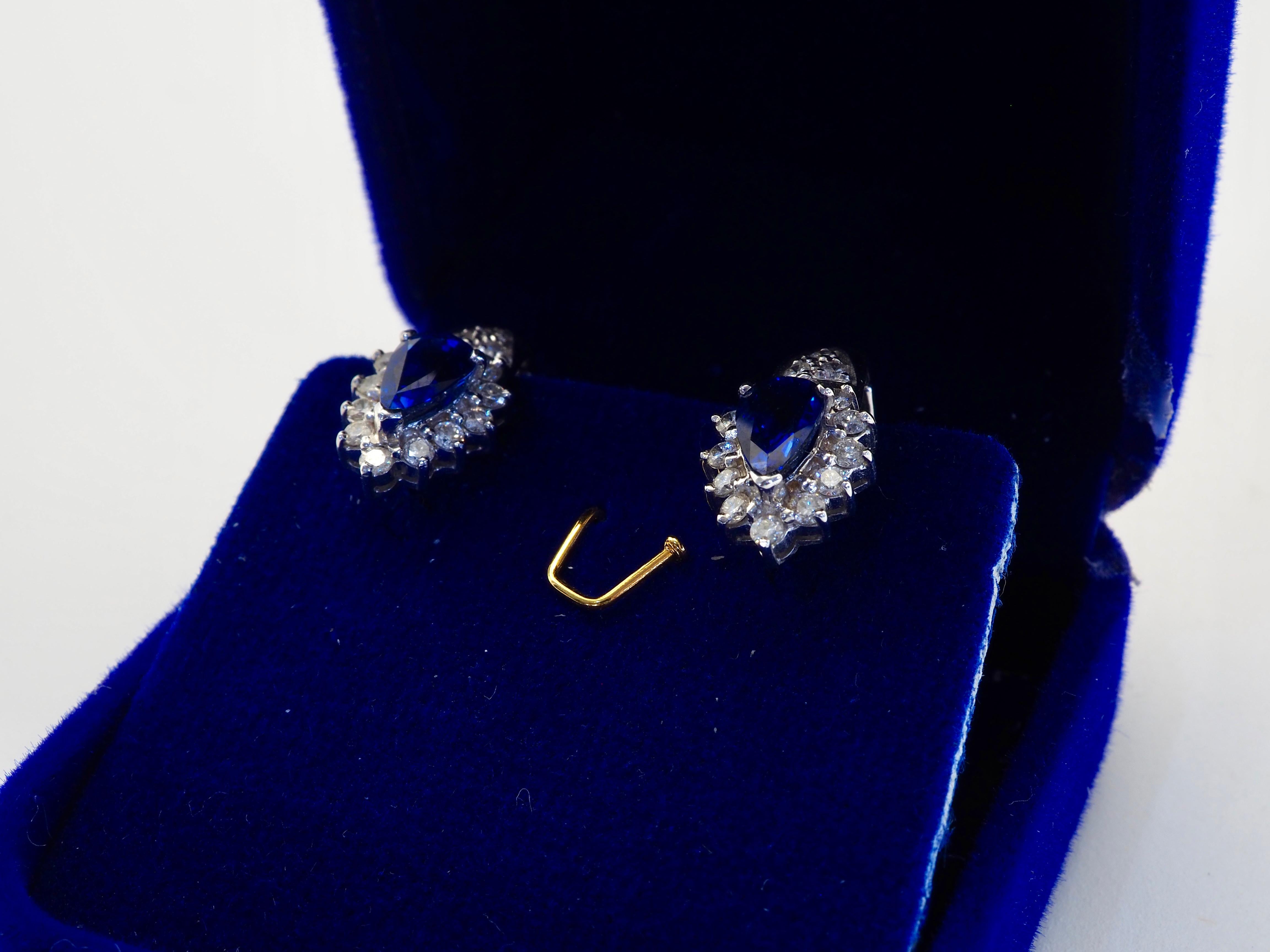 18K Gold 2.00ct Birne Vivid Blue Sapphire & 0.60ct Diamant Ohrringe im Angebot 3