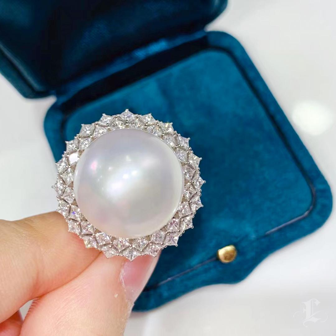 Women's 【Crown Radiance】Crown Halo Convertible South Sea Pearl Diamond Ring Pendant For Sale