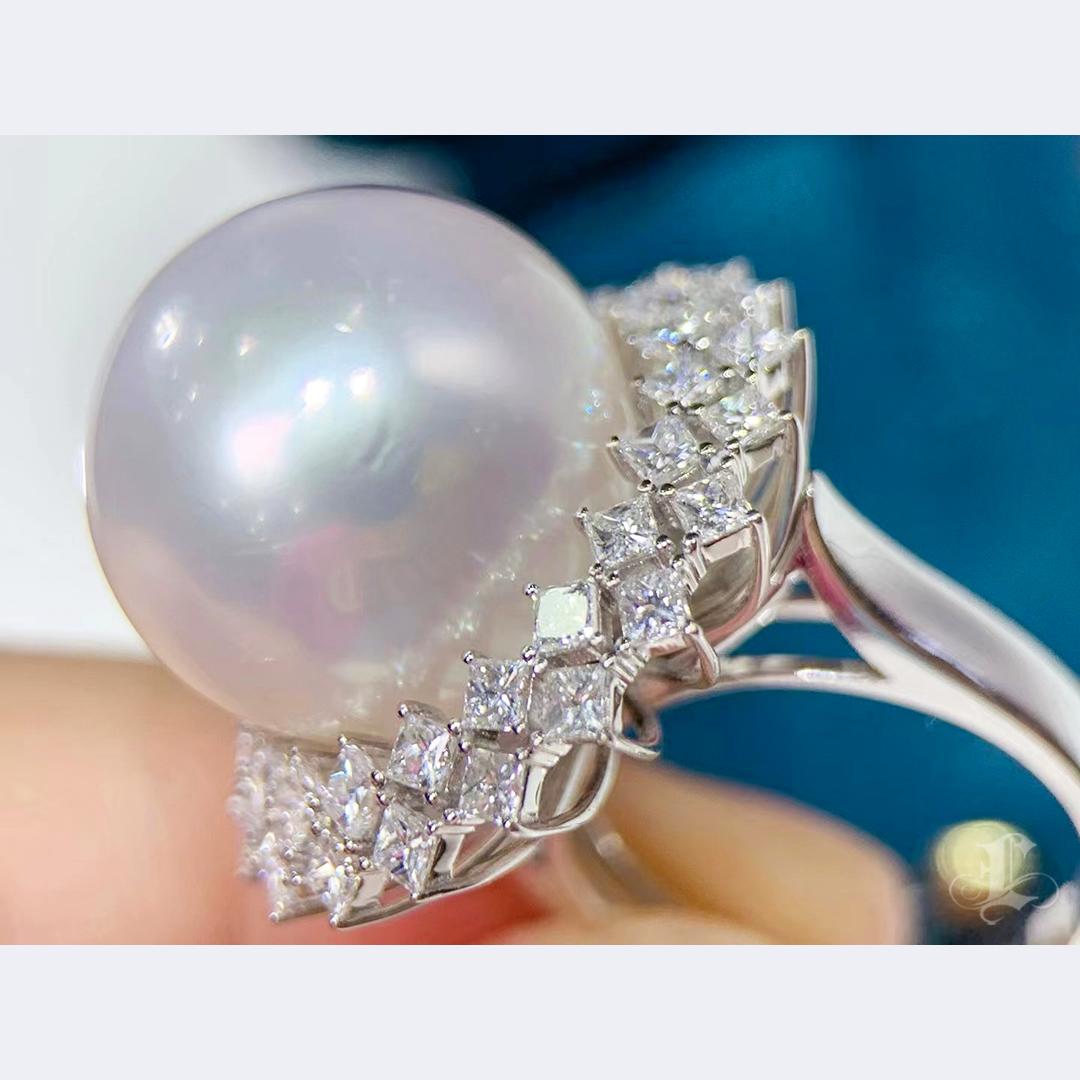 【Crown Radiance】Crown Halo Convertible South Sea Pearl Diamond Ring Pendant For Sale 3
