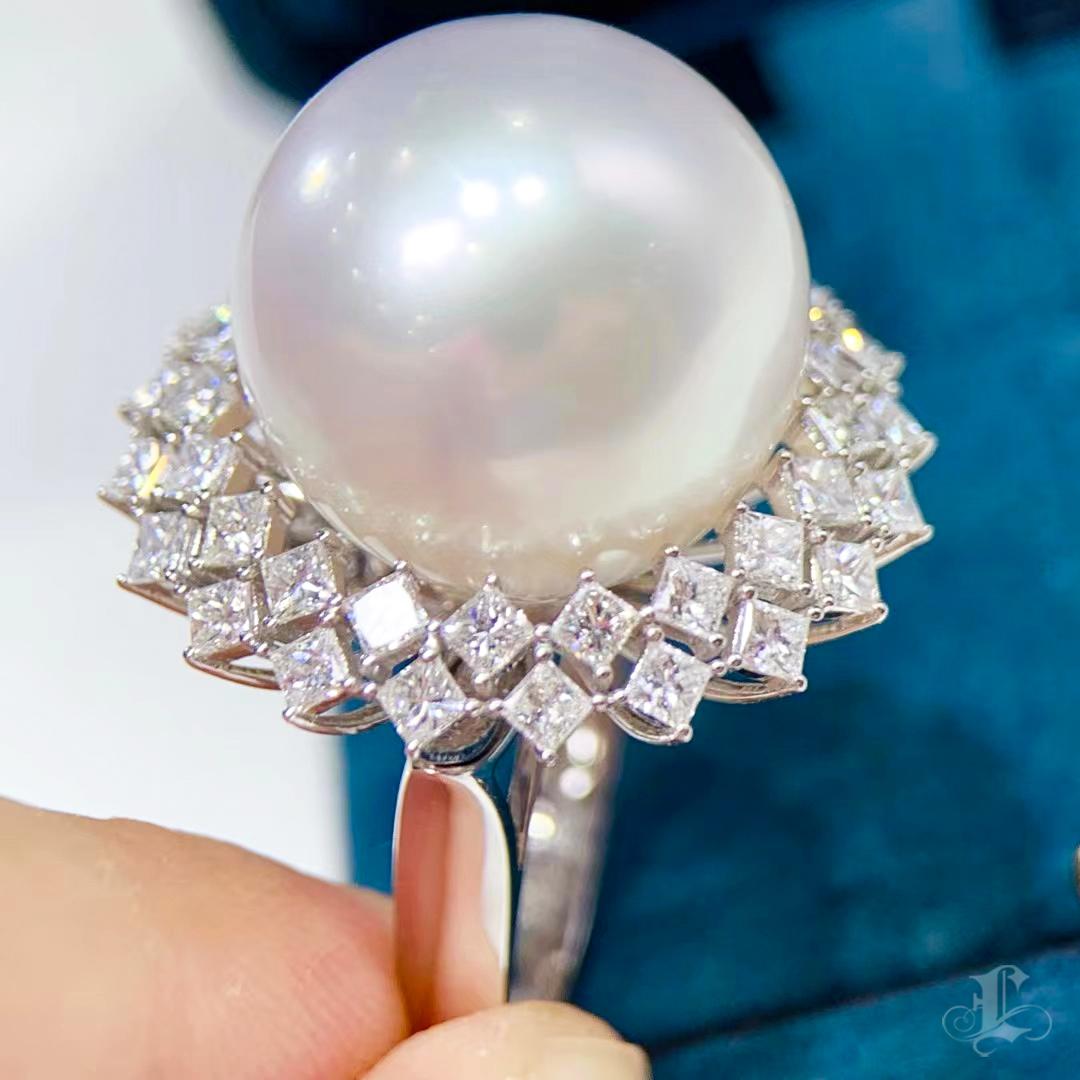【Crown Radiance】Crown Halo Convertible South Sea Pearl Diamond Ring Pendant For Sale 4