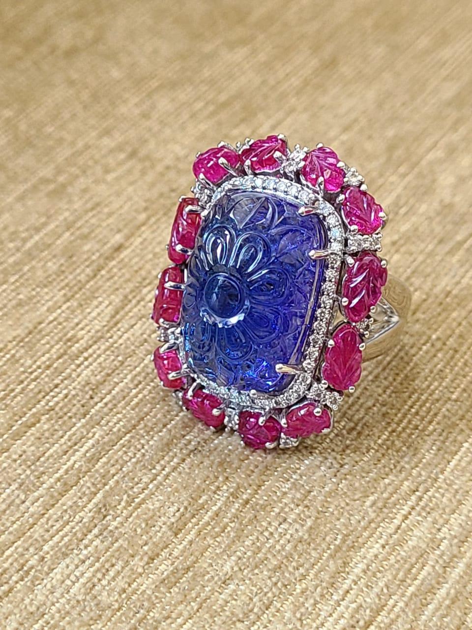 Art Deco 18k Gold, 21.67 Carats Carved Tanzanite, Ruby Leaves & Diamonds Cocktail Ring