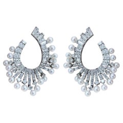 【Lustre Arc】Radiant Halo Baby Akoya Pearl & Diamond Earrings