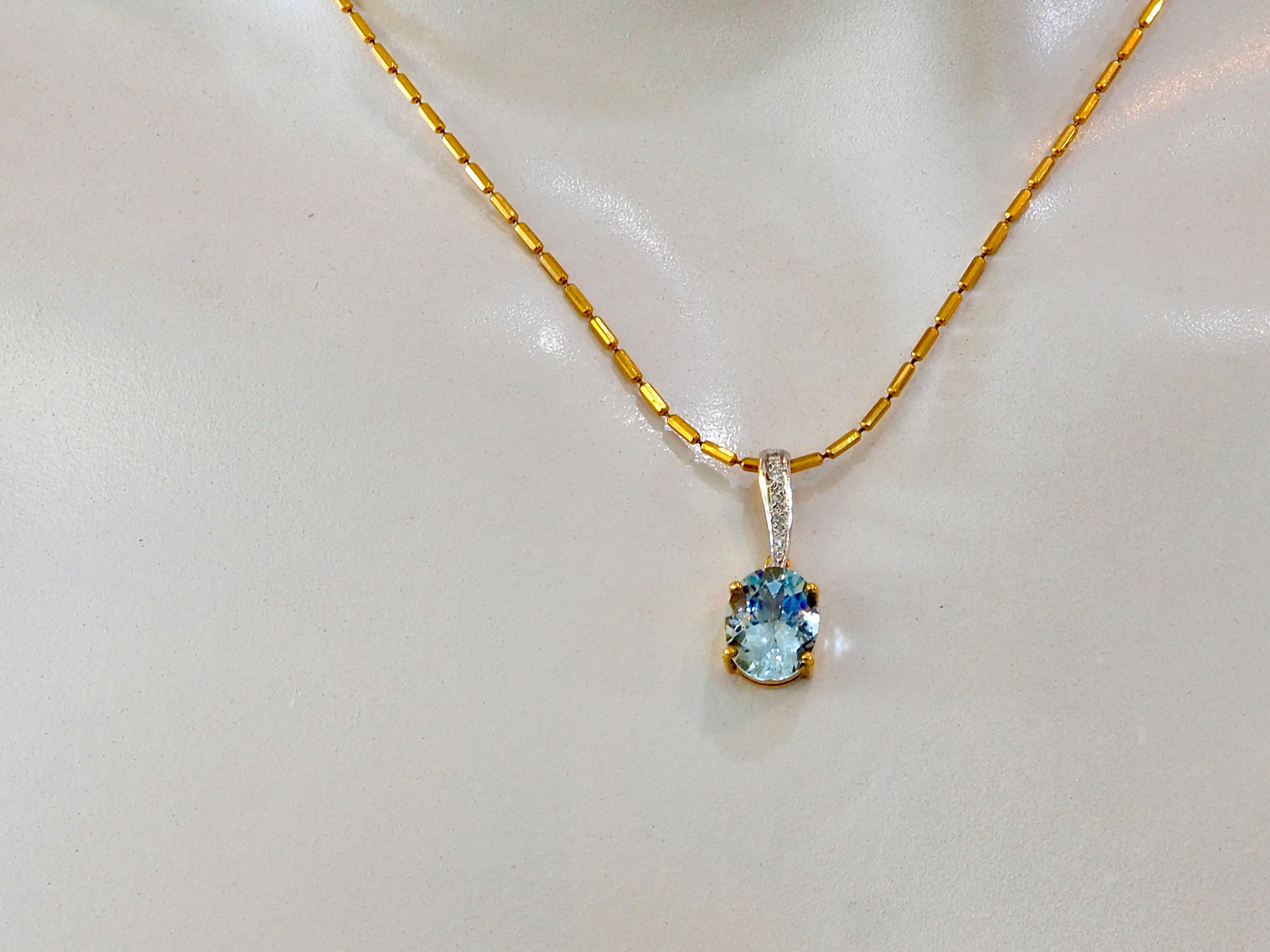 18K Gold 2,22ct Oval Aquamarin & 0,03ct Diamant Anhänger Enhancer im Angebot 2