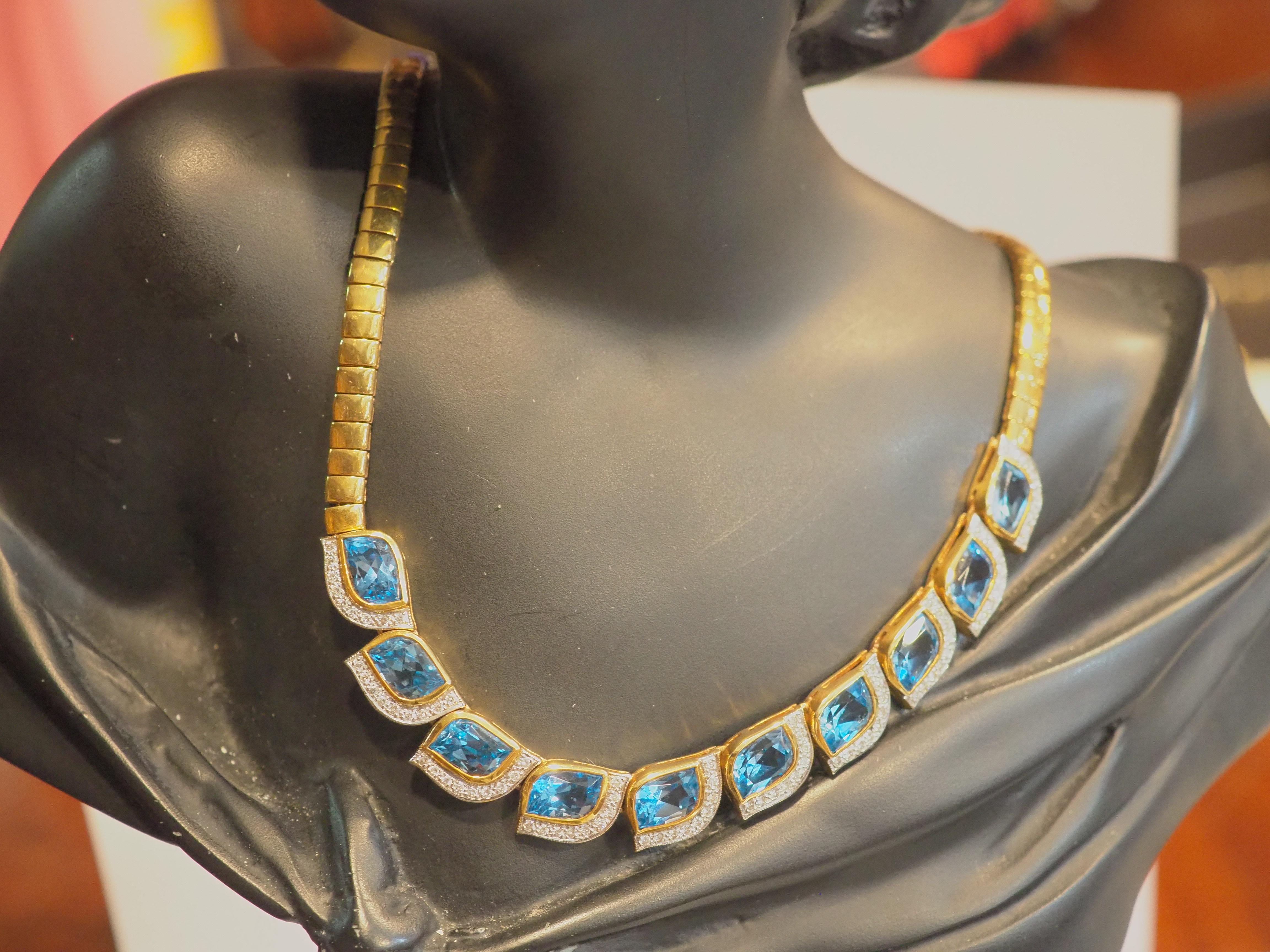 18K Gold 23.56ct Fancy Blue Topaz & 1.10ct Diamond Chain Necklace For Sale 2