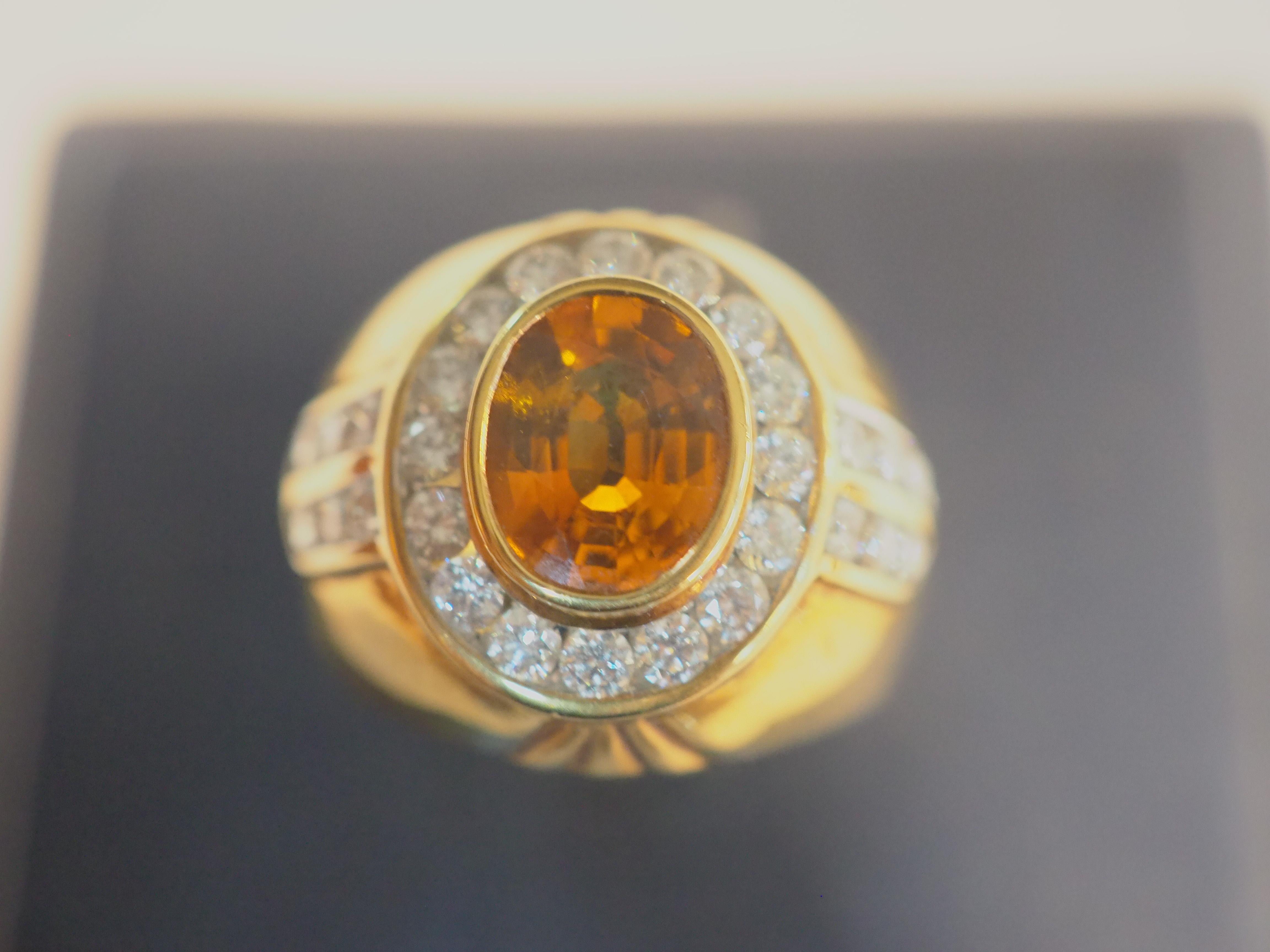 18K Gold 2.37ct Orangish Yellow Sapphire & 1.20ct Diamond Men's Trombino Ring For Sale 2