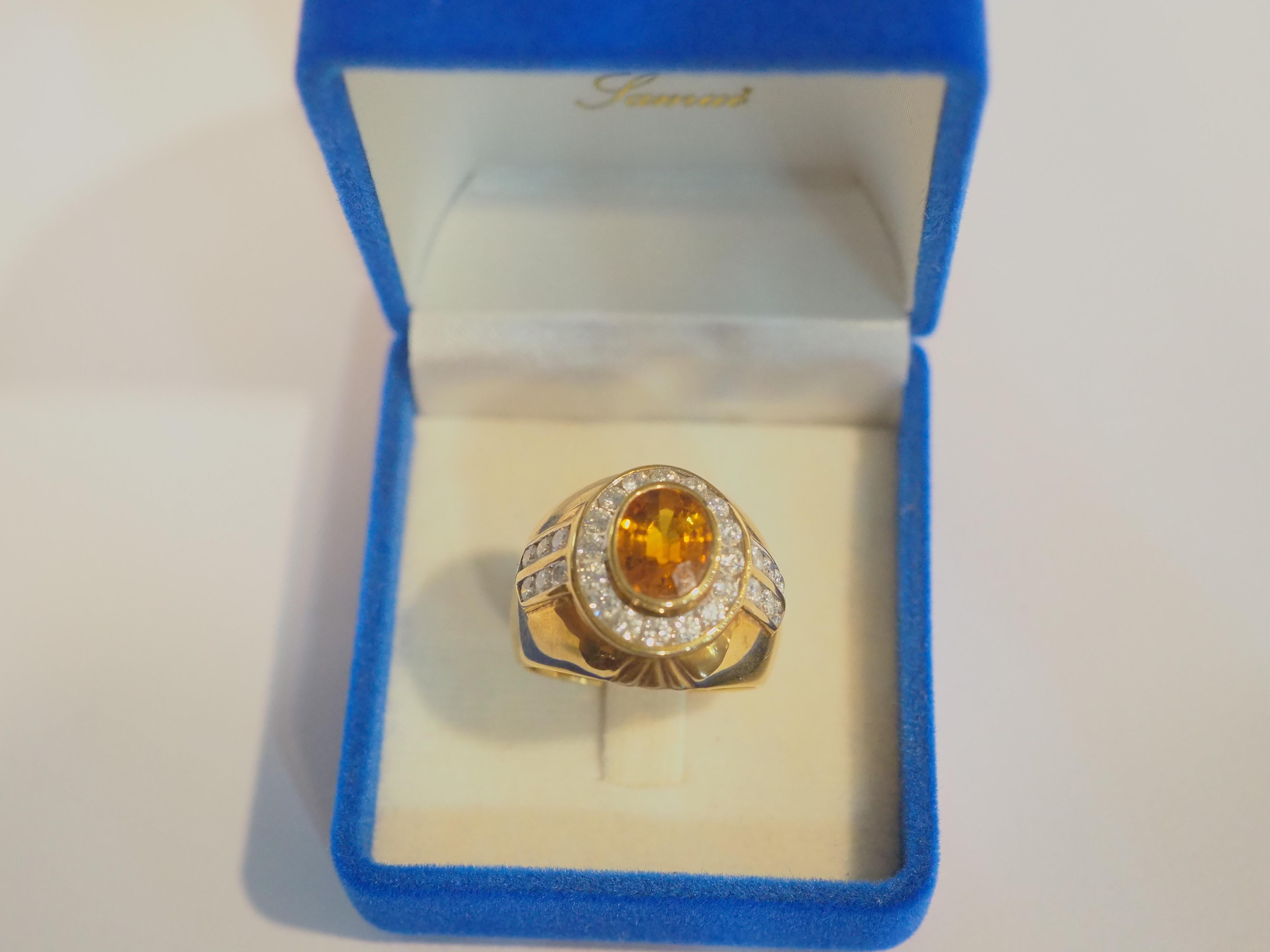 18K Gold 2.37ct Orangish Yellow Sapphire & 1.20ct Diamond Men's Trombino Ring For Sale 3