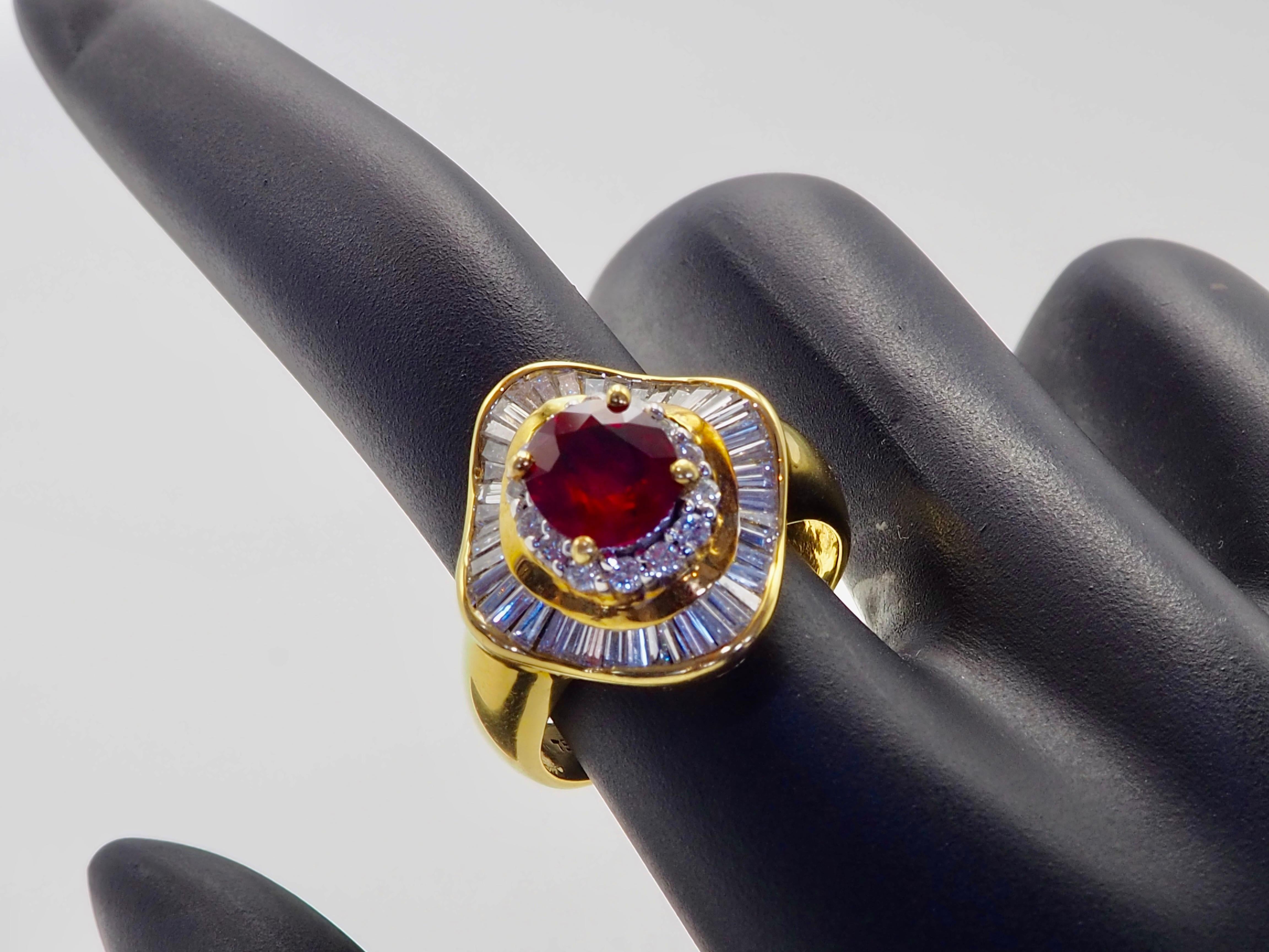 Bague Ballerina en or 18 carats, rubis thaï ovale de 2,51 ct et diamant de 1,20 ct en vente 5