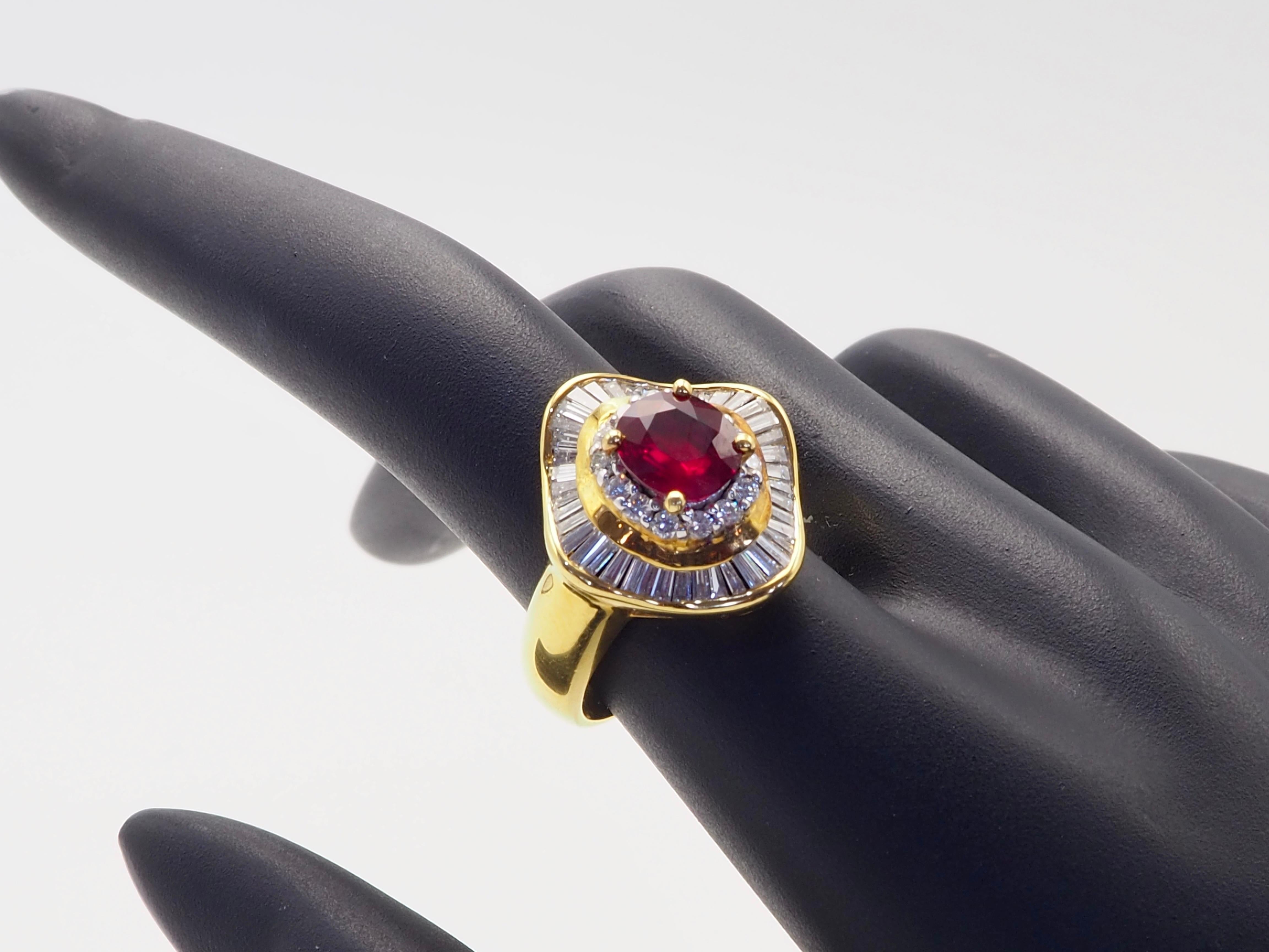 Bague Ballerina en or 18 carats, rubis thaï ovale de 2,51 ct et diamant de 1,20 ct en vente 2