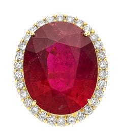 18k Gold & 26.25ct Oval Rubellite Tourmaline Ring with 1.47ct Diamonds, Size 6.5