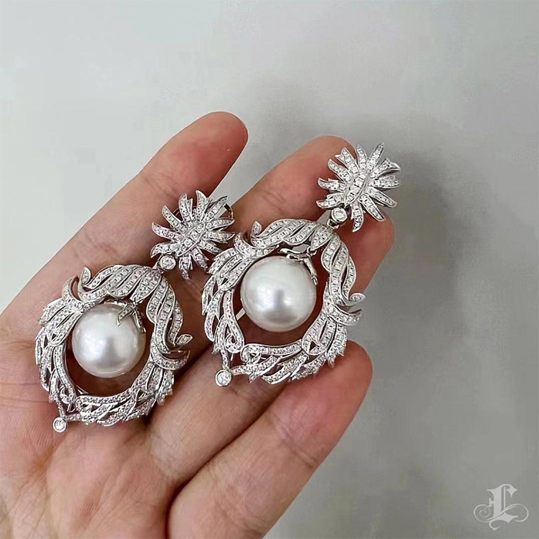 【Crown Radiance】Imperial Laurel South Sea Pearl Diamond Earrings For Sale 3