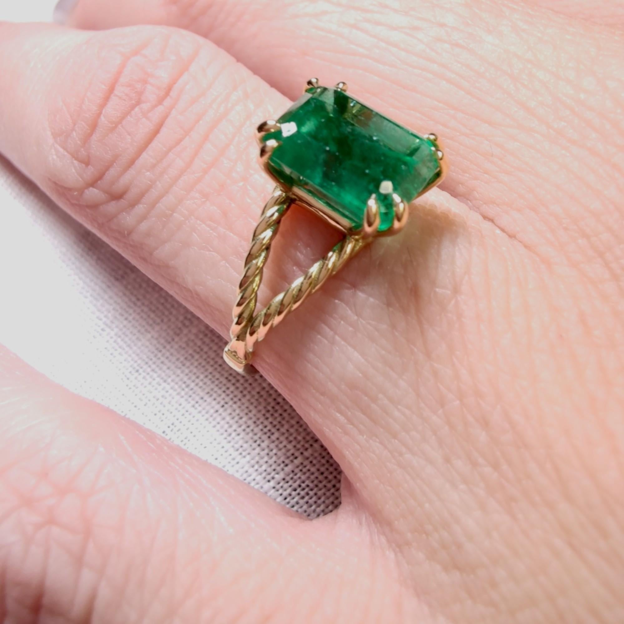 Emerald Cut 18K Gold 2.72 Carat Natural Emerald Solitaire Engagement Ring for Women