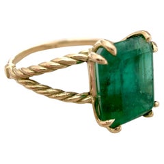 18K Gold 2.72 Carat Natural Emerald Solitaire Engagement Ring for Women