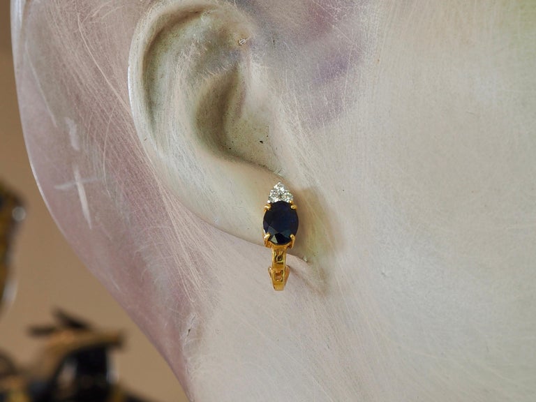 Boucles D'oreilles En Or Blanc 18 Carats Avec Saphirs Bleus – Magnifiques Et élégantes