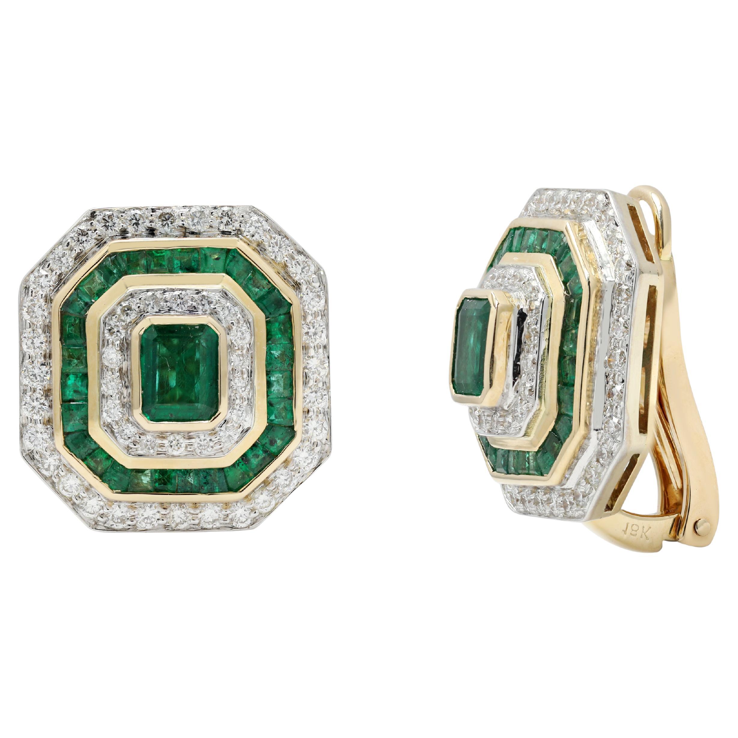 18K Gold 2.87 Ct Emerald and Diamond Cluster Clip on Stud Earrings for Wedding For Sale
