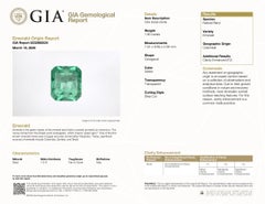 Anello con doppia pietra in oro 18k con smeraldo colombiano e diamante perlato da 2,8 ct GIA Collet