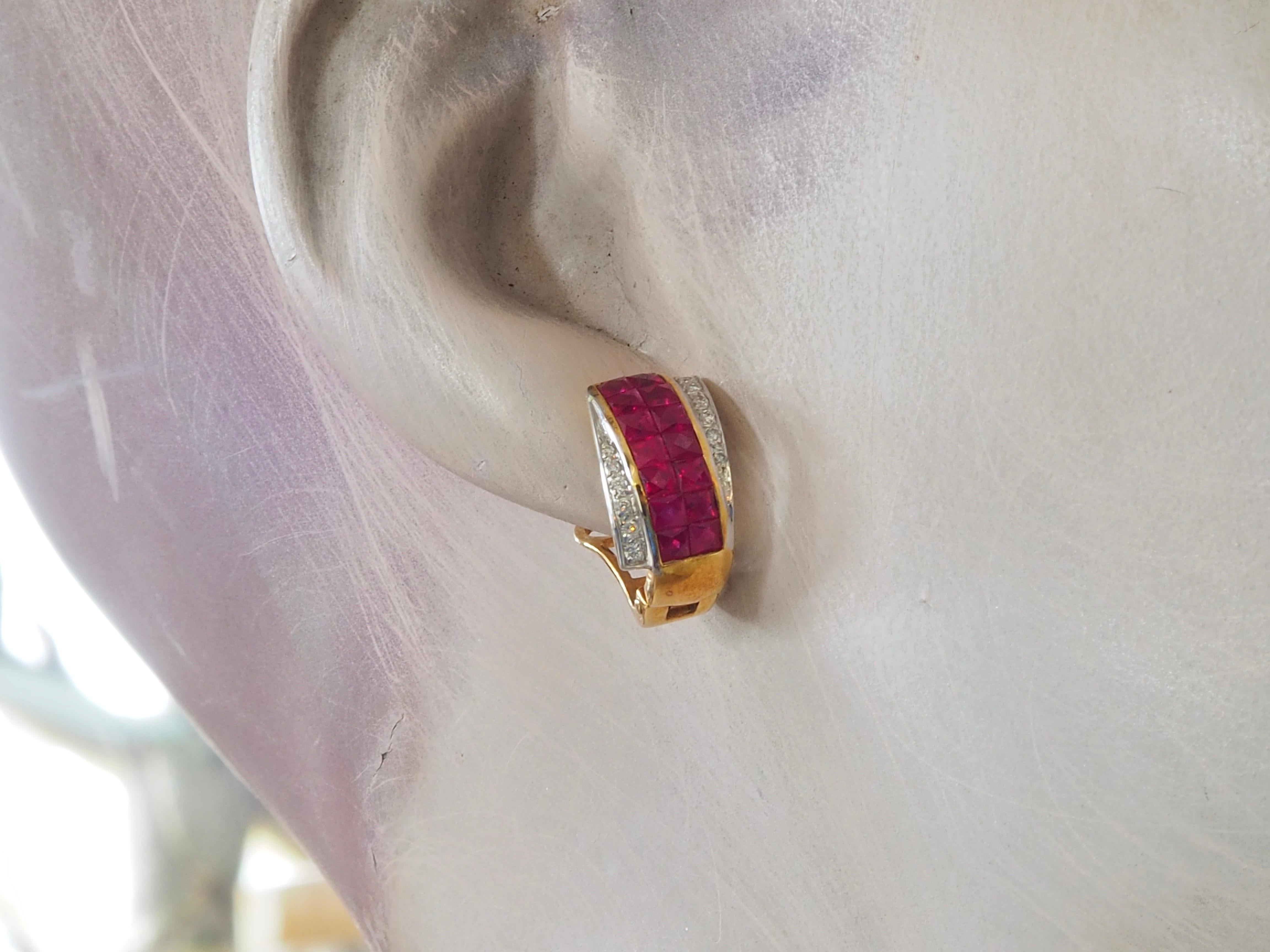 Orecchini in oro 18K con rubino quadrato da 2,98 carati e diamante da 0,12 carati con chiusura invisibile In condizioni Nuovo in vendita a เกาะสมุย, TH