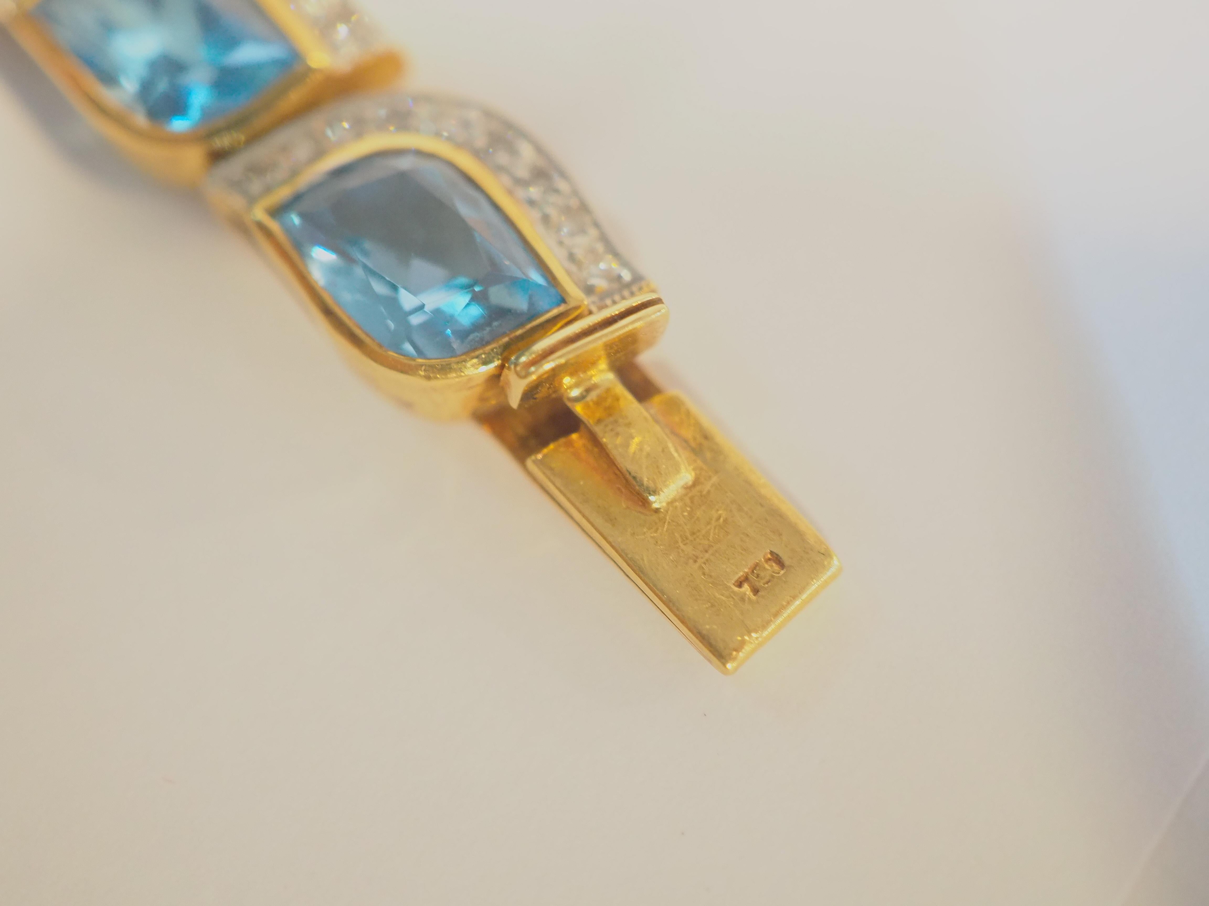 Women's or Men's 18K Gold 30.16 Carat Mixed Cut Blue Topaz & 1.41ct Diamond Bracelet For Sale