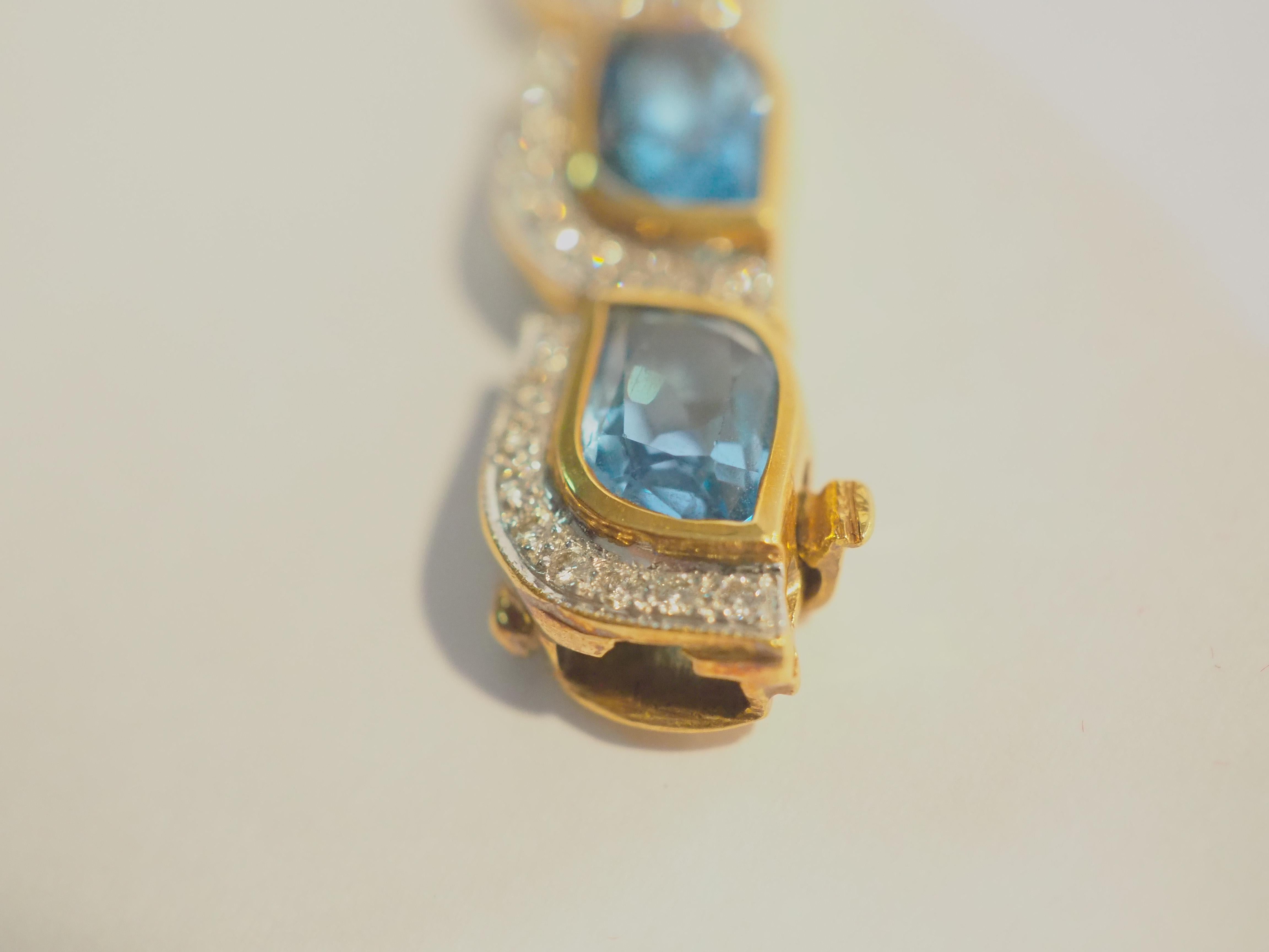 18K Gold 30.16 Carat Mixed Cut Blue Topaz & 1.41ct Diamond Bracelet For Sale 1