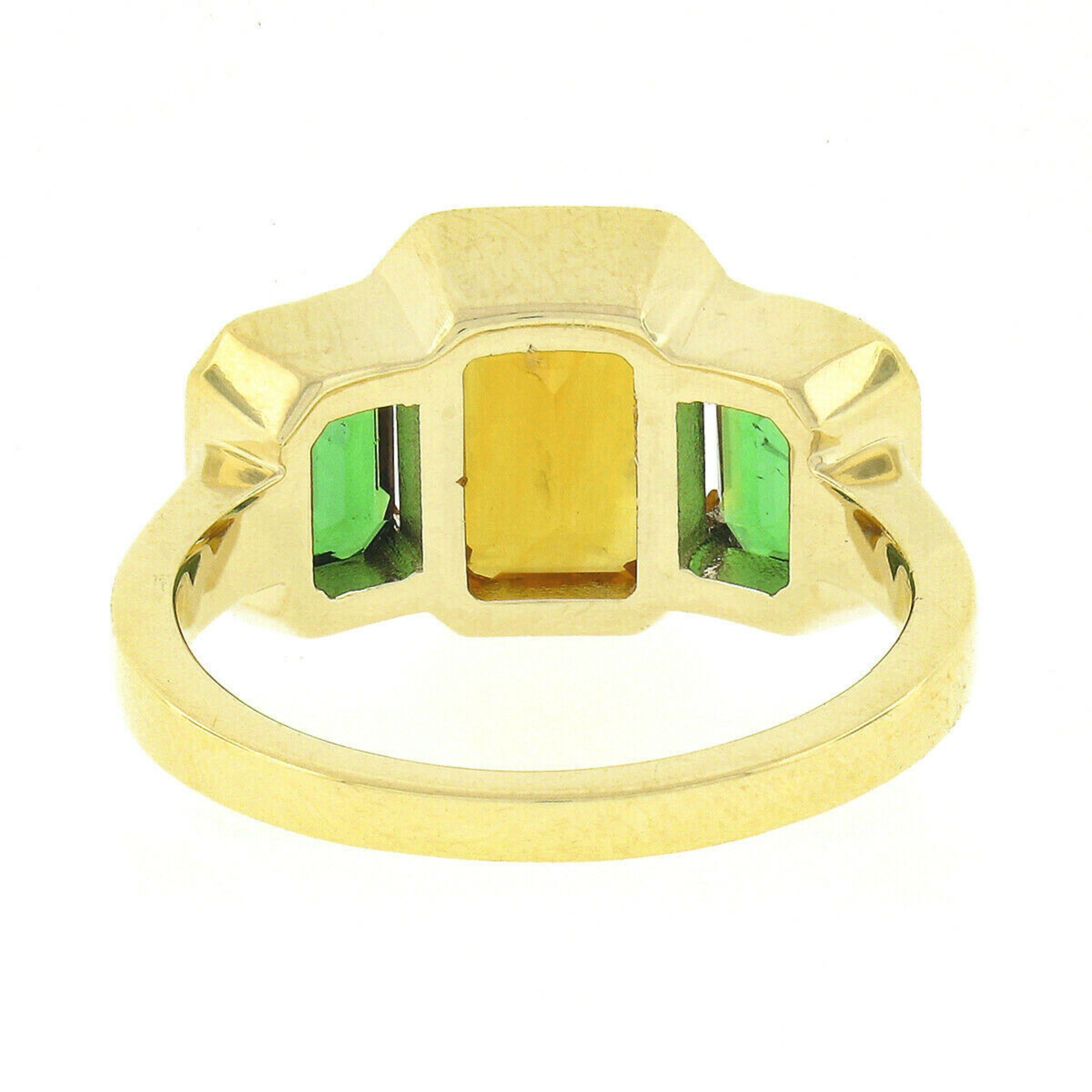 18k Gold 3.02ct GIA Half Bezel Yellow Sapphire & Tsavorite 3 Stone Cocktail Ring For Sale 4