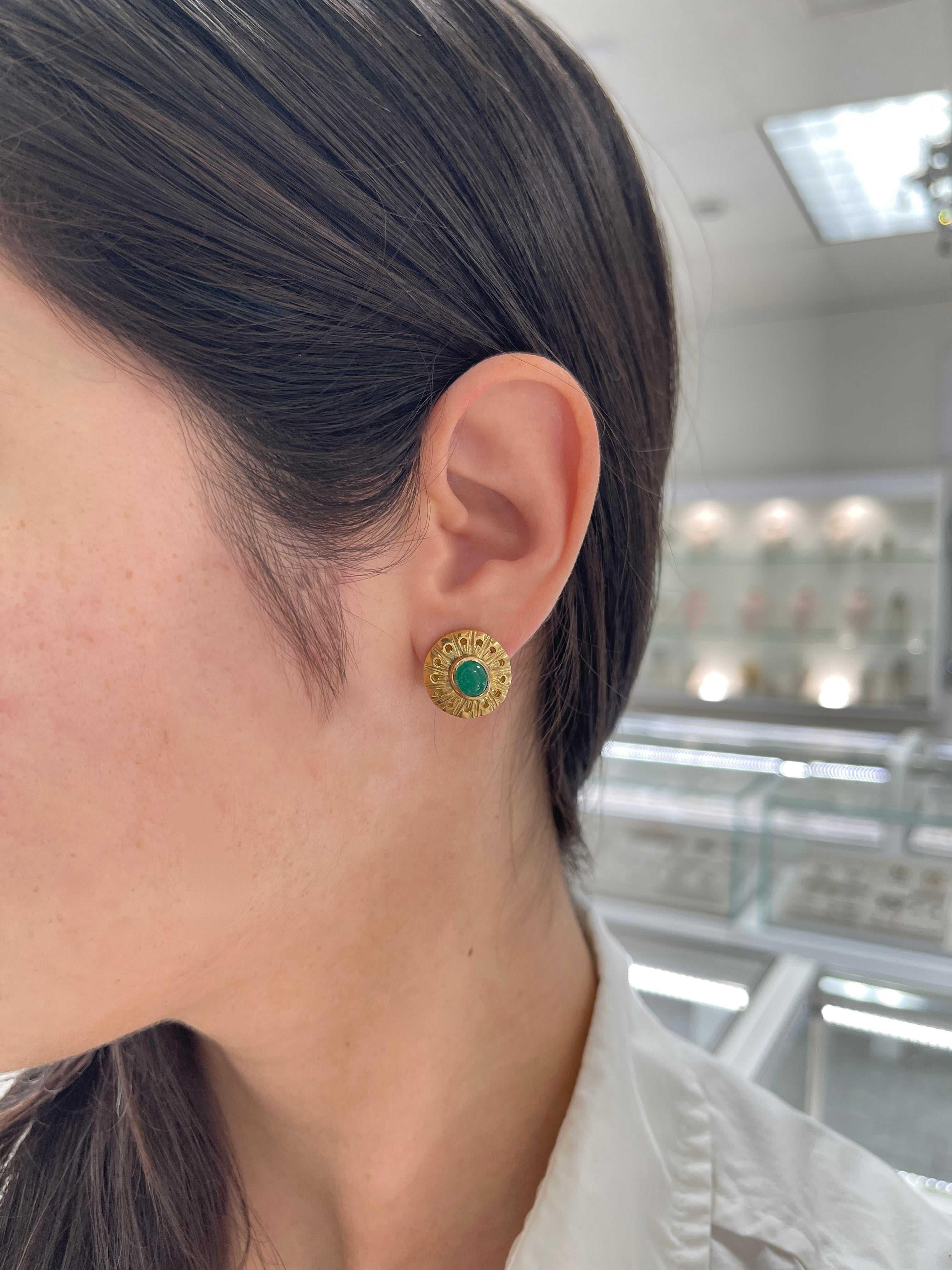 Modern 18K Gold 3.10 Carats Emerald Cabochon Omega Earrings