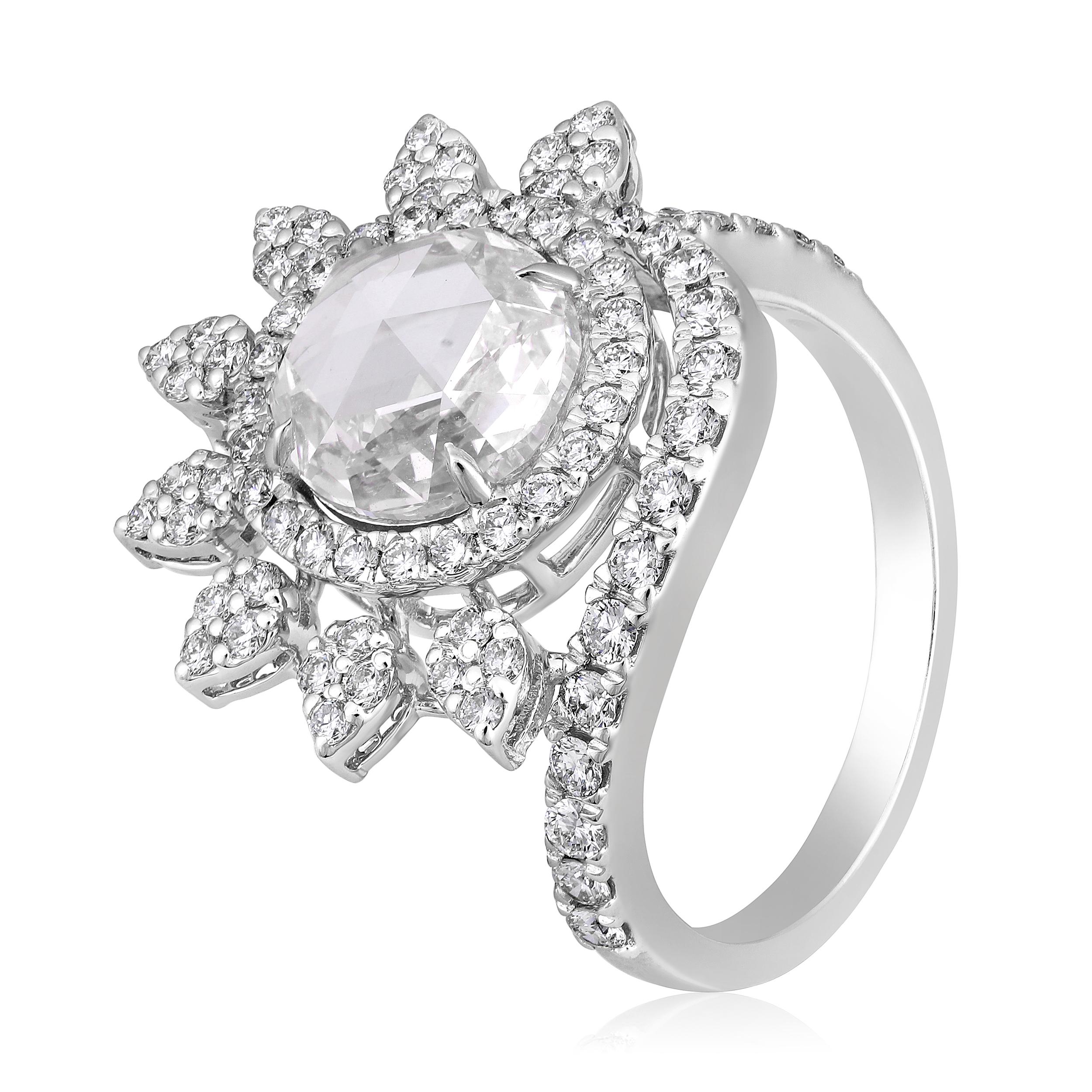 Crafted in 5.921 grams of 18K White Gold, the ring contains 75 stone of Round Lab Created Diamond with a total of 0.8 carat in D-F color and VVS-VS clarity combined with 1 stones of Rose Cut Round Side Lab Created Diamonds with a total of 2.35 carat