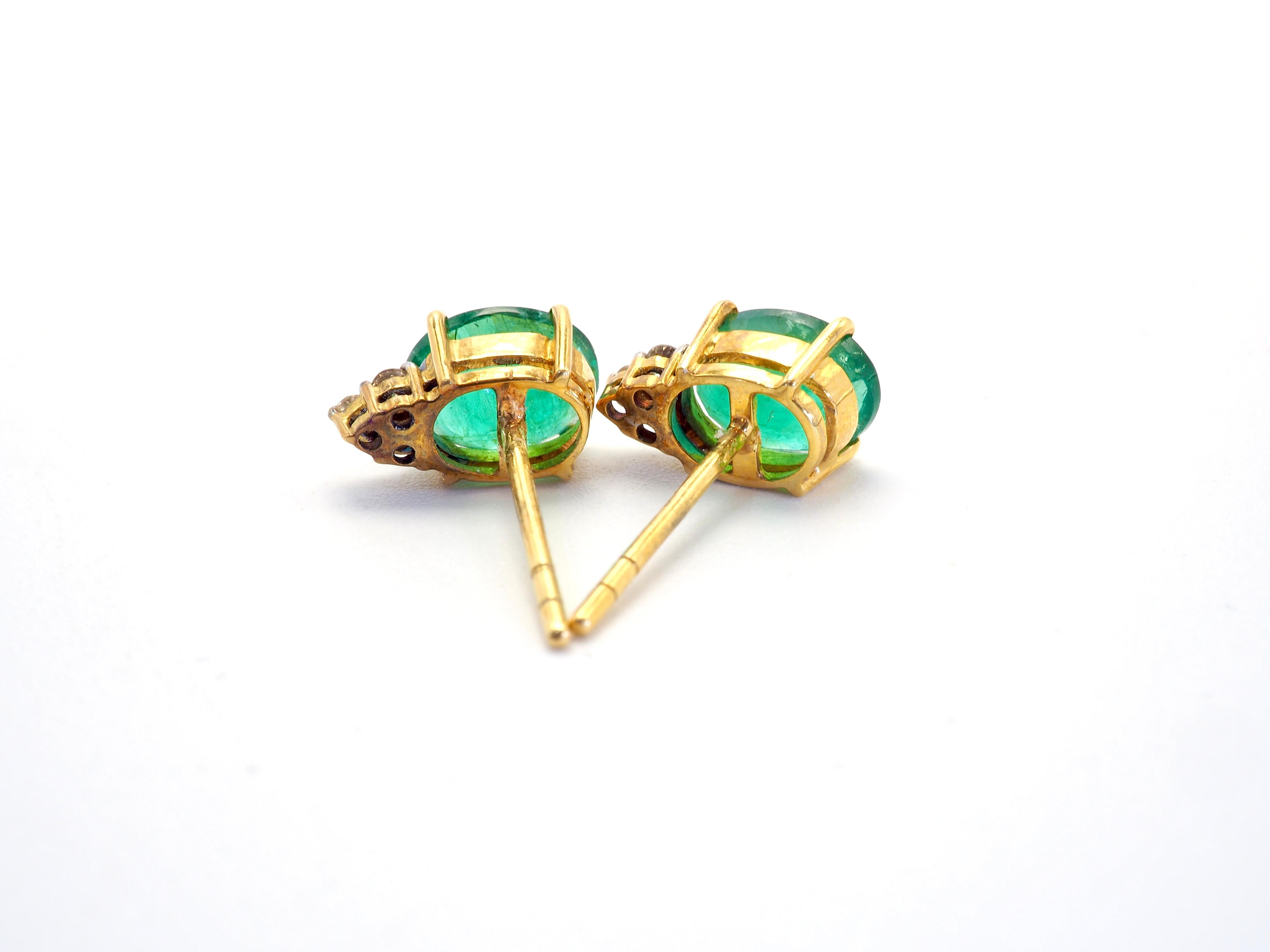 Oval Cut 18K Gold 3.20ct Oval Emerald & 0.12ct Diamond Fine Good Size Stud Earring For Sale