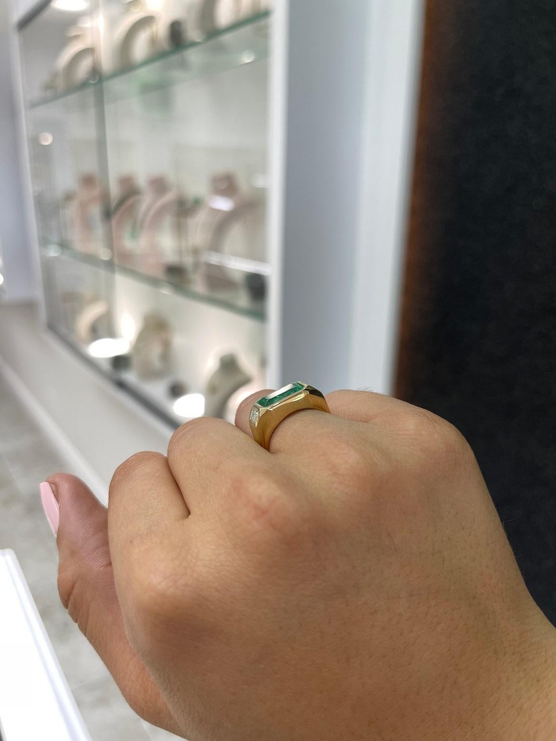 18K Gold 4.27tcw Colombian Emerald & Diamond Gypsy Ring, East-West 3 Stone For Sale 3