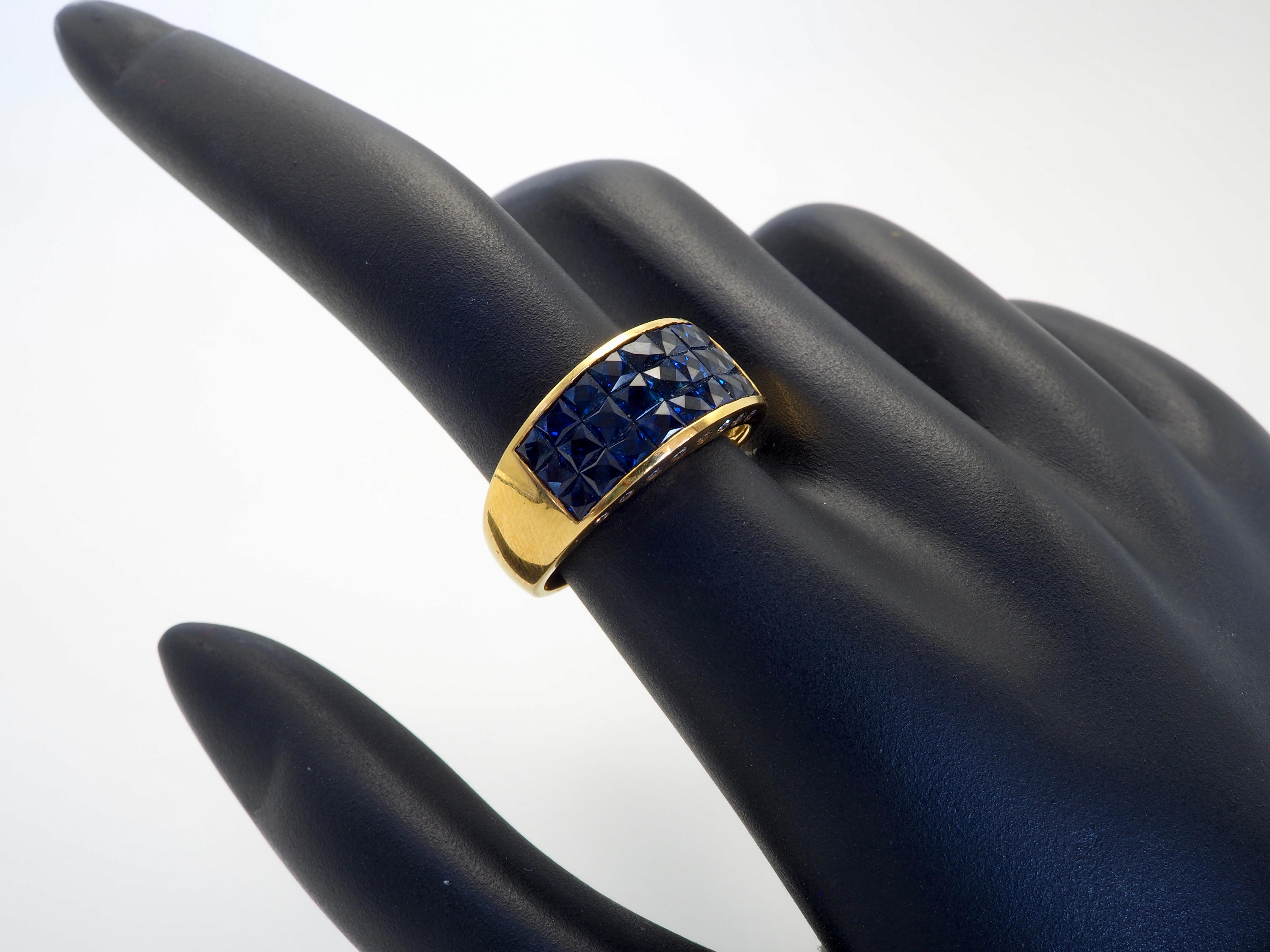 18K Gold 4.30ct Squared Sparking Sapphire & 0.16ct Diamond Invincible Band Ring For Sale 1
