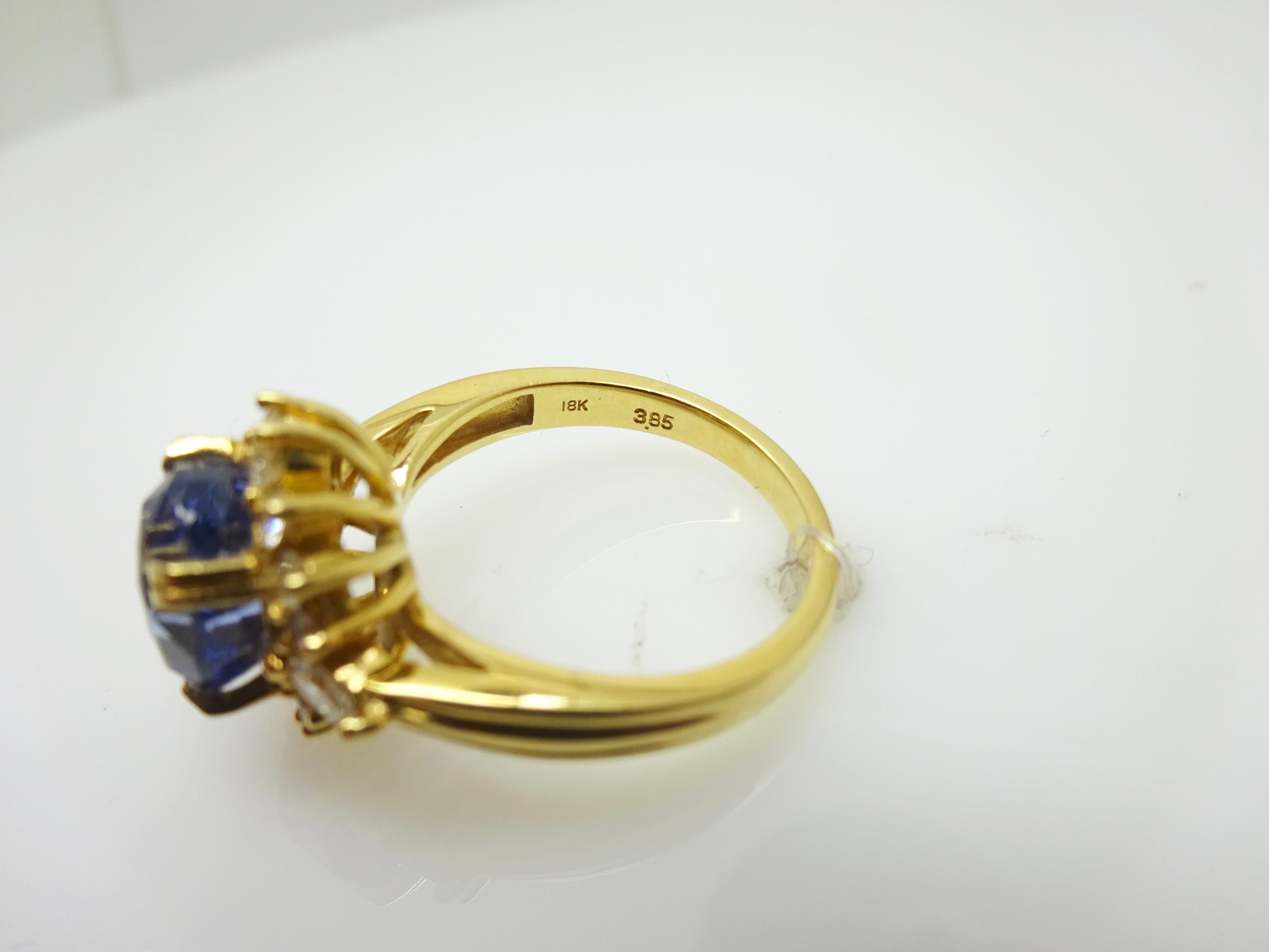 18k Gold 4.34cts Genuine Natural Ceylon Sapphire and Diamond Ring '#J3398' For Sale 1