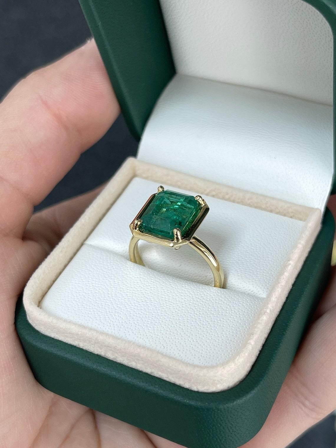 Women's 18K Gold 4.40ct Emerald Cut Solitaire Ring, Four Prong Bezel Set May Birthstone For Sale