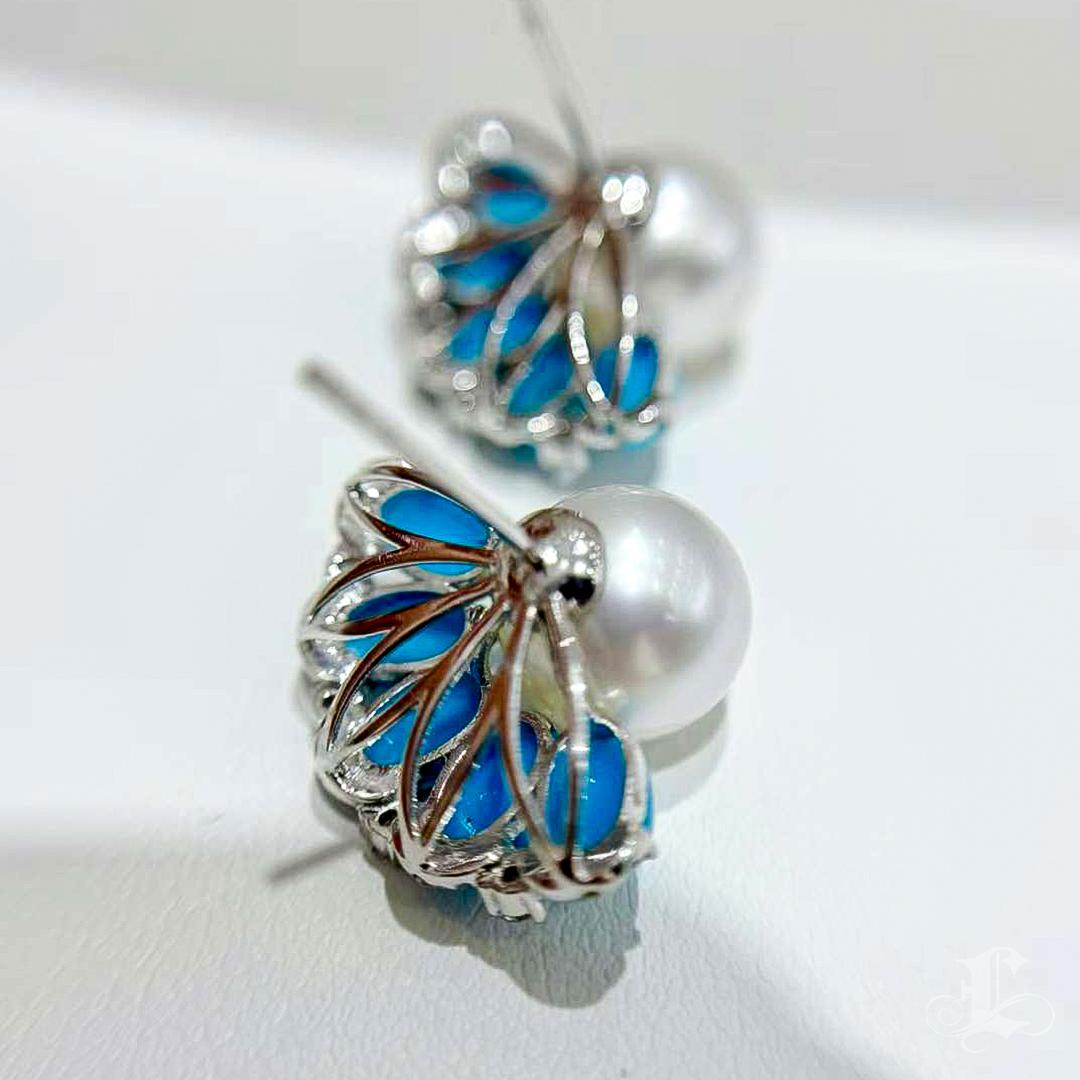 【Caelmare】Cerulean Fan South Sea Pearl & Turquoise Diamond Earrings For Sale 2