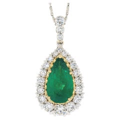 18k Gold 4.51ct GIA Colombian Pear Emerald Diamond Halo Teardrop Pendant & Chain