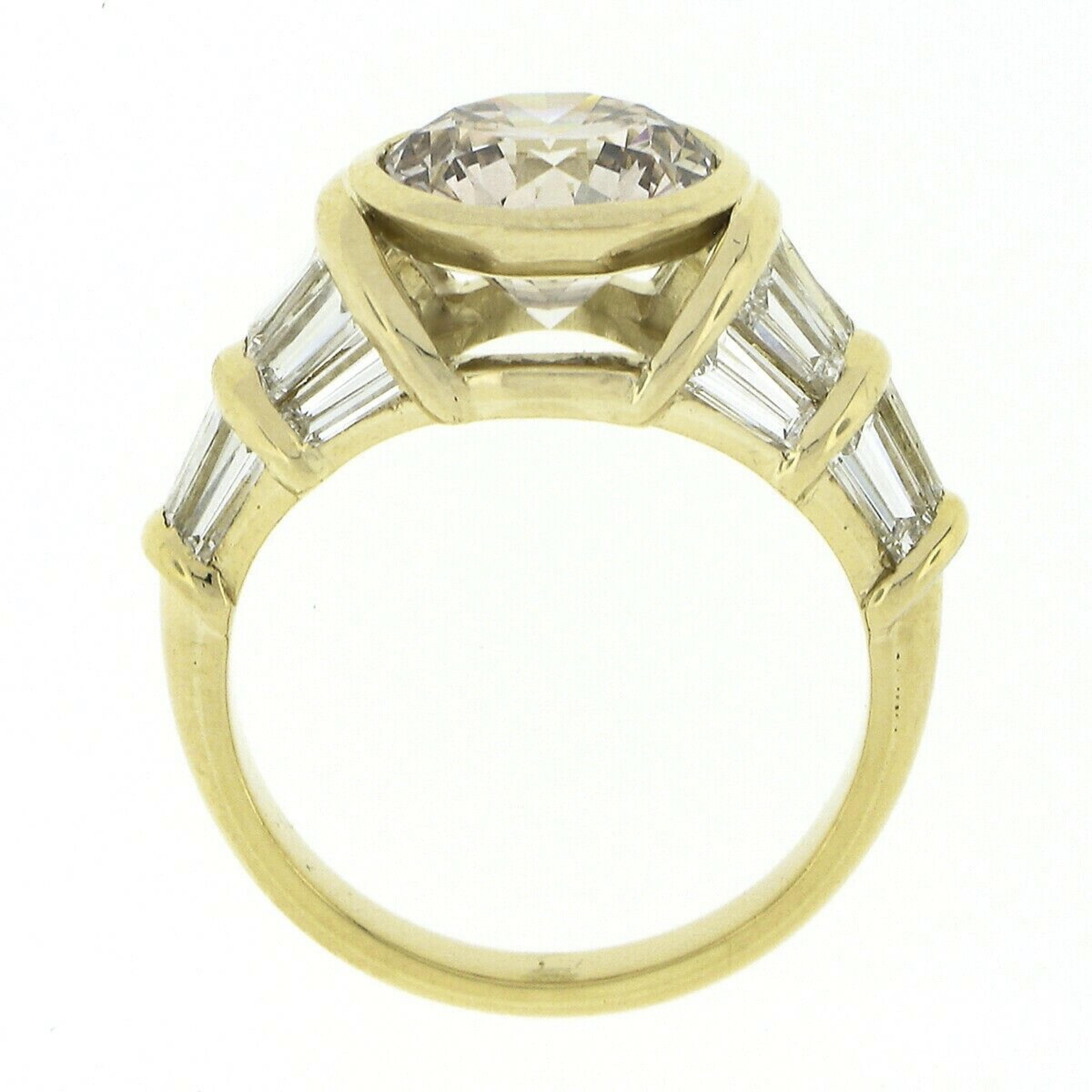 Bague de fiançailles en or 18 carats avec diamants brun clair et baguettes taille ronde de 4,70 carats certifiés par le GIA en vente 3