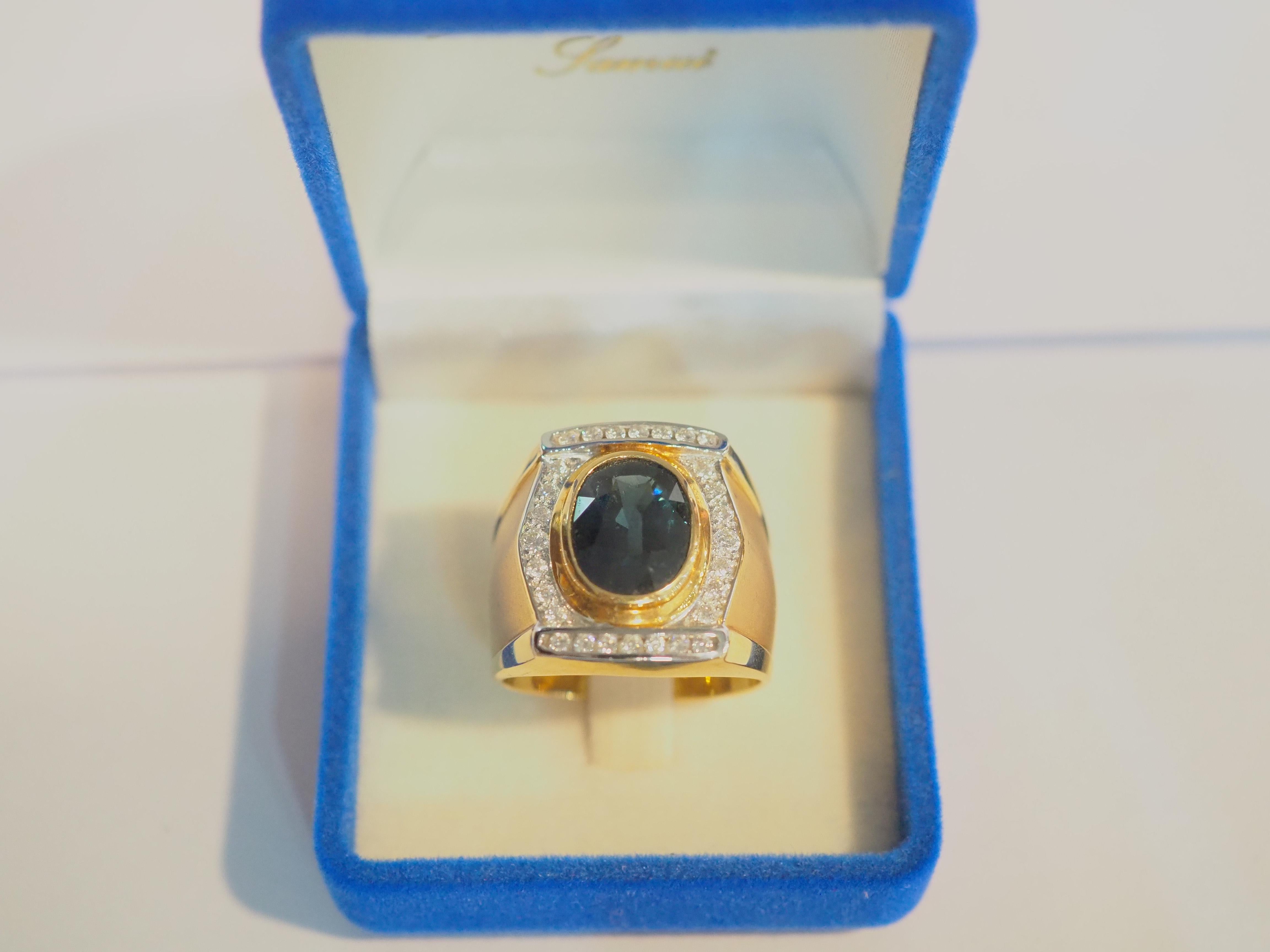 18K Gold 4.80ct Dark Teal Blue Sapphire & 0.46ct Diamond Men's Signet Ring For Sale 2