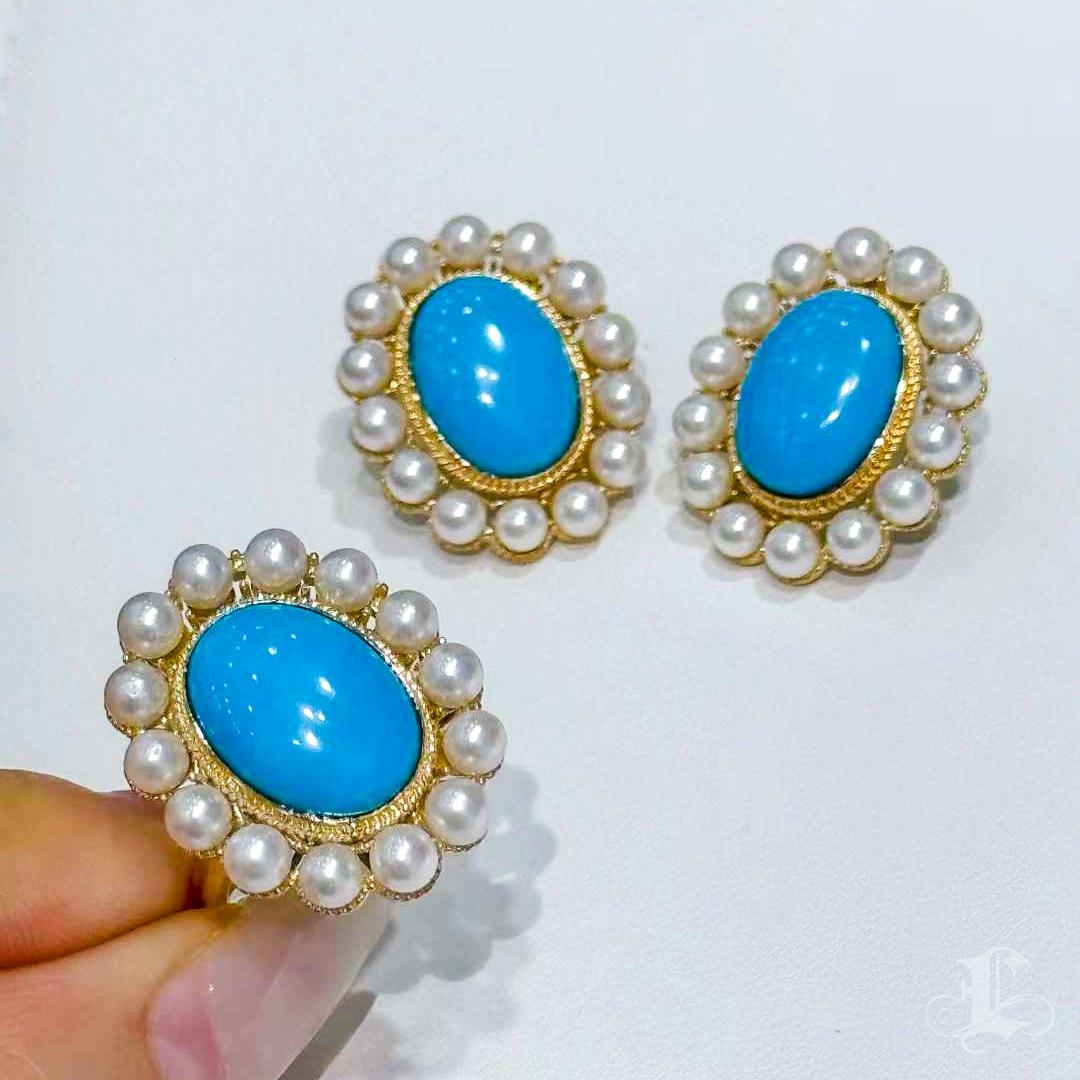 【Caelmare】Cameo Halo Turquoise & Baby Akoya Statement Ring For Sale 1