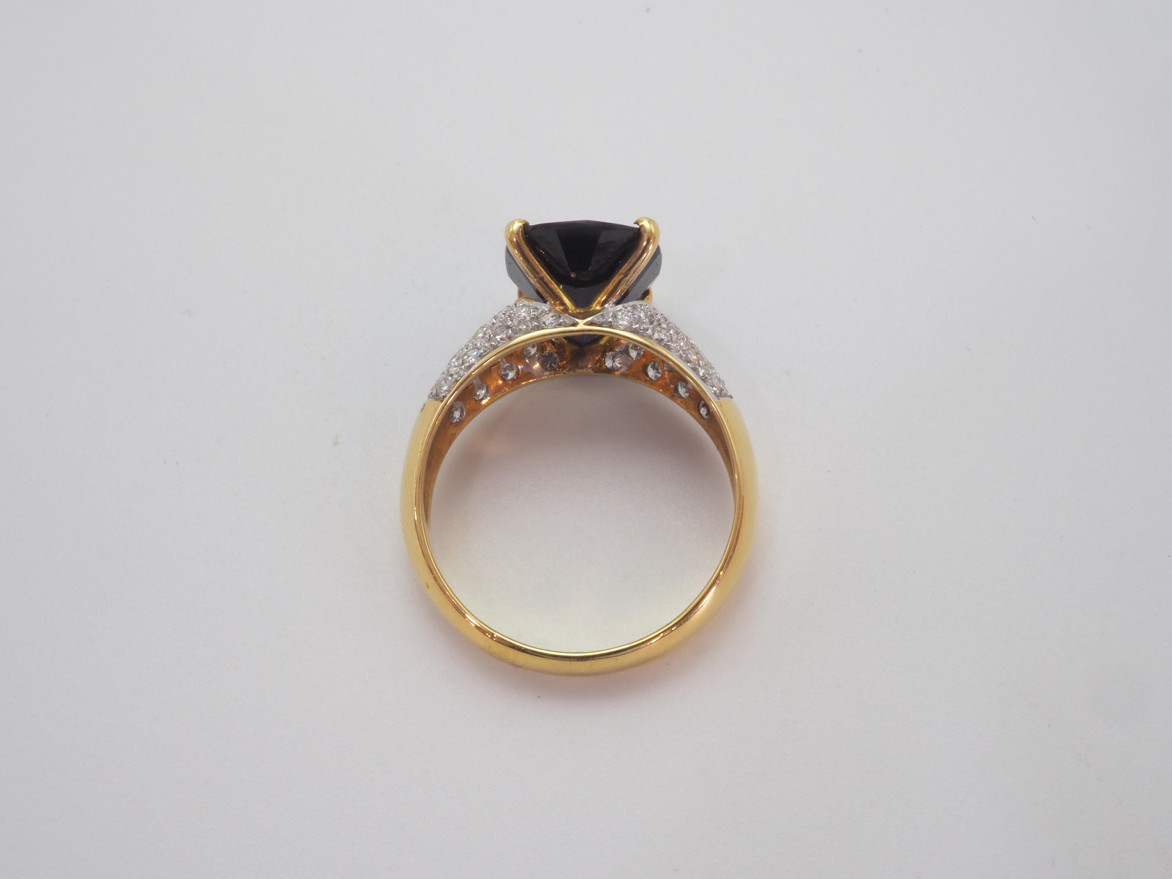 18K Gold 5.42ct Cushion Deep Blue Sapphire & 0.18ct Diamond Statement Ring For Sale 1