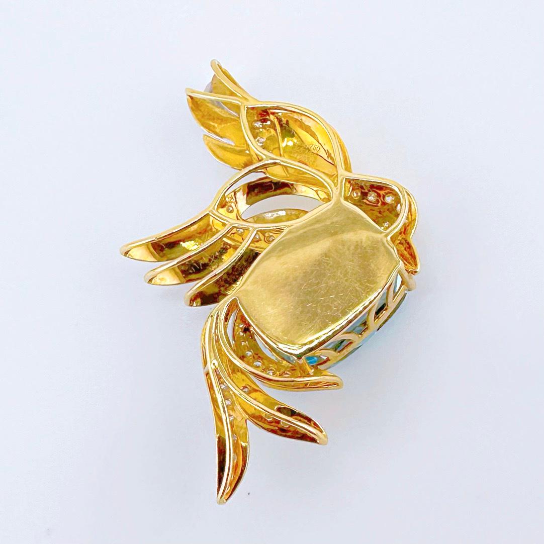 Women's or Men's 18K Gold 5.49 CT Vivid Blue Aquamarine Bird Pendant with Diamonds For Sale