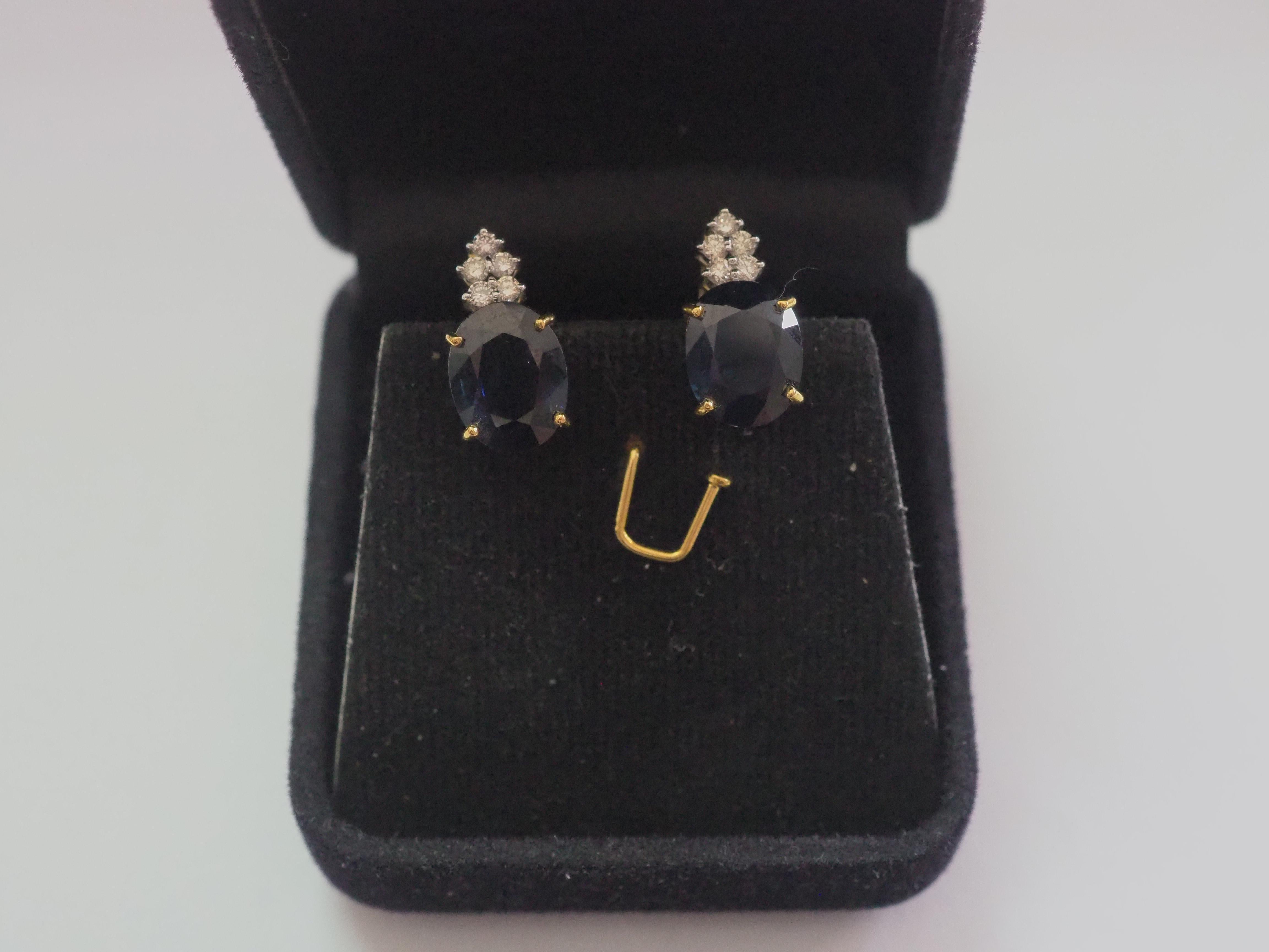 18k Gold 6.33ct Deep Blue Sapphire & 0.23ct Diamond Latch-Back Earring For Sale 1