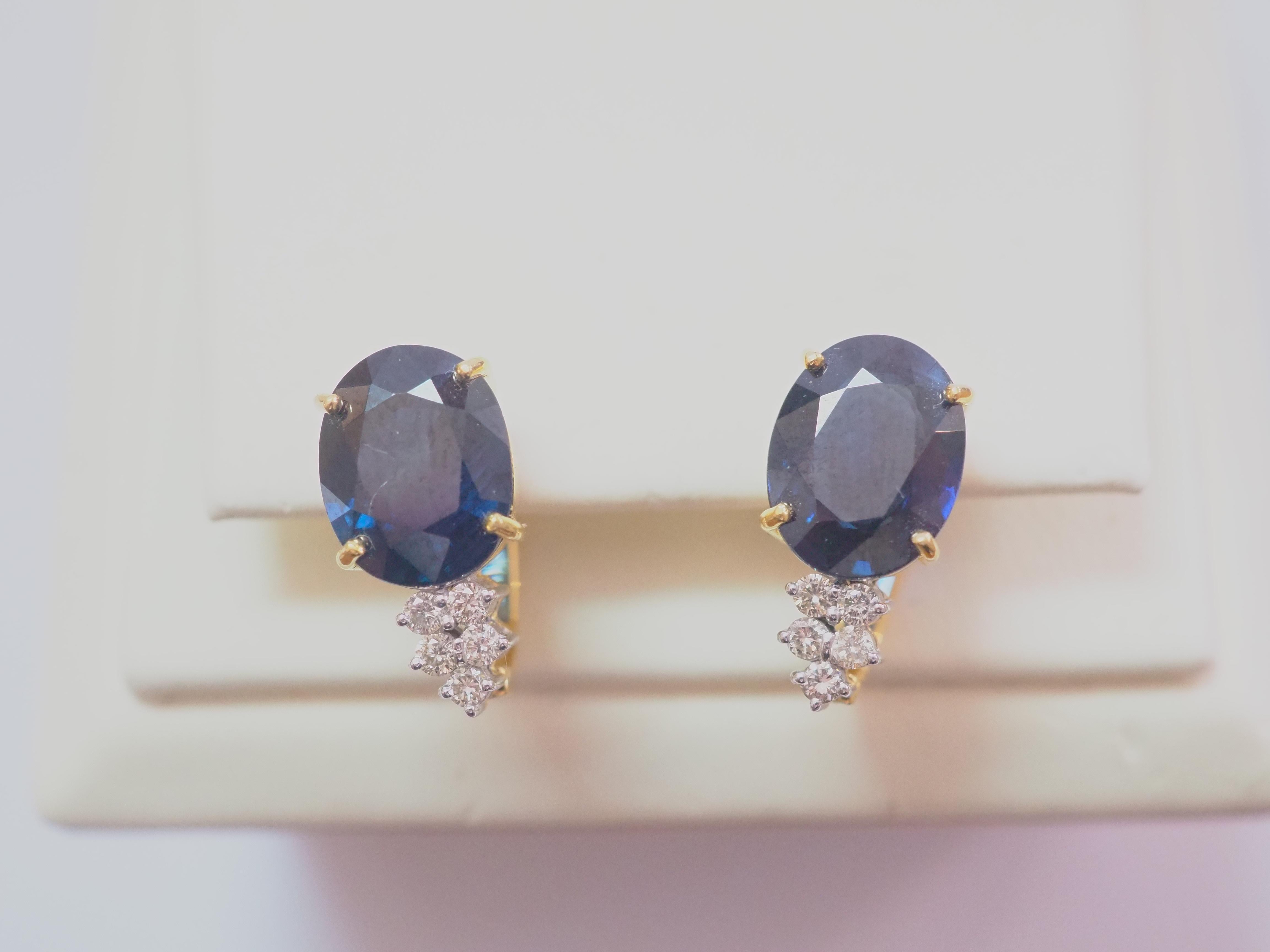 18k Gold 6.33ct Deep Blue Sapphire & 0.23ct Diamond Latch-Back Earring For Sale 2
