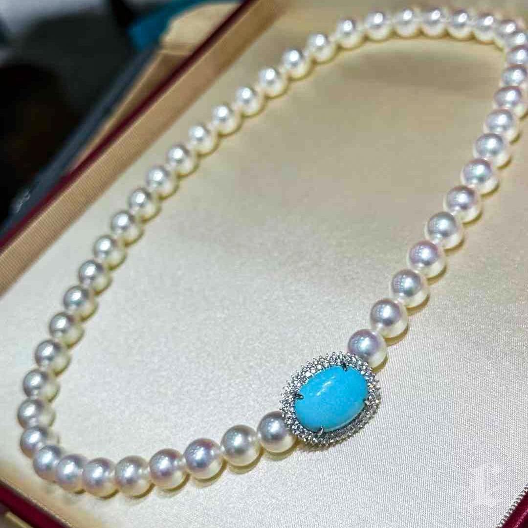 Collana con ciondolo di diamanti e perle Akoya e turchesi in vendita 1