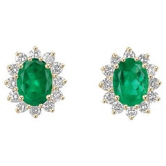 Orecchini a lobo con smeraldo colombiano e diamanti in oro 18K da 6,60tcw Verde scuro ovale