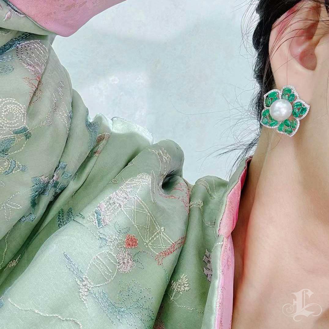 Uncut 【Vine Symphony】Imperial Garden Aurora South Sea Pearl Emerald Earrings For Sale