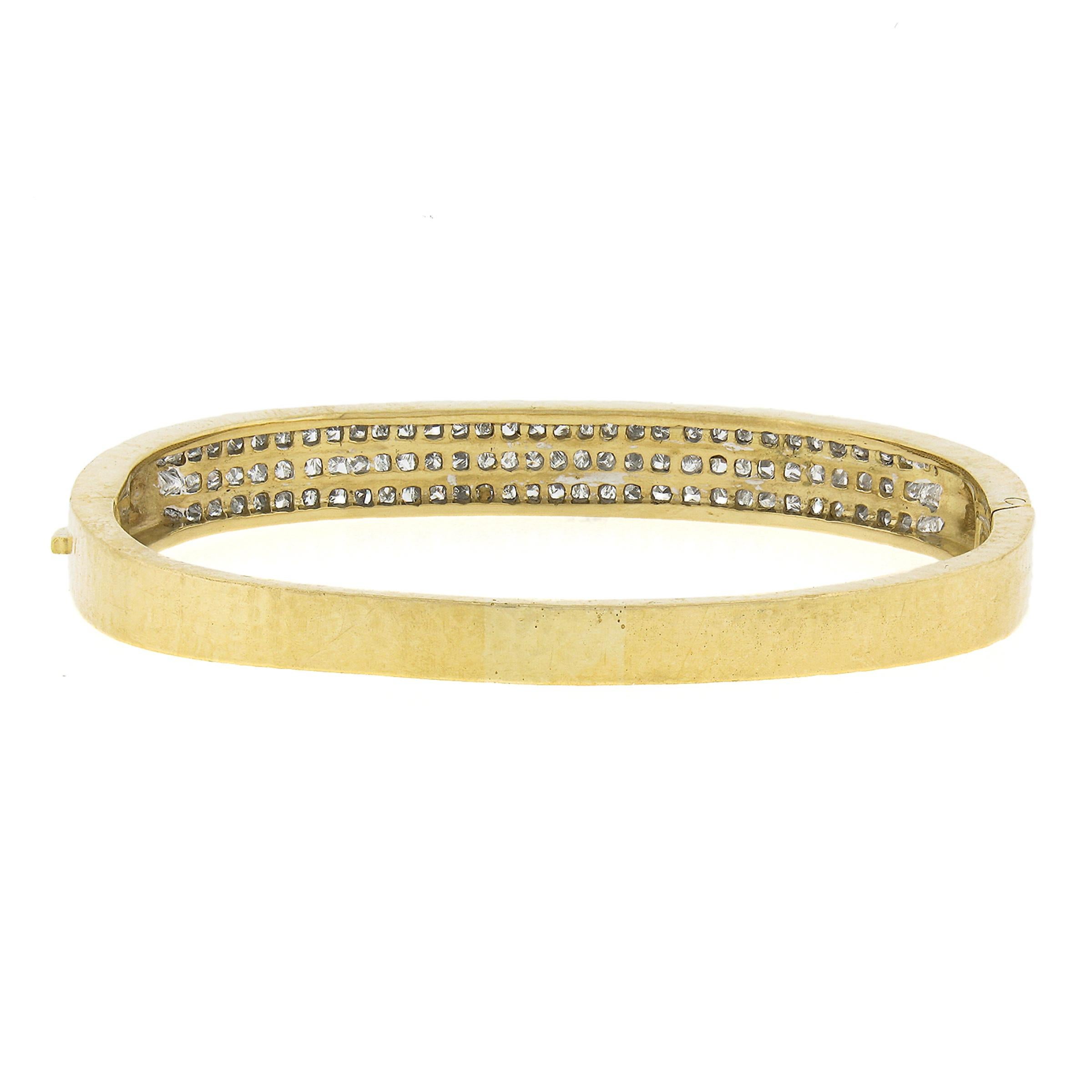 18K Gold 6ct Channel Set Princess Cut Diamond Hammered Hinged Bangle Bracelet For Sale 1
