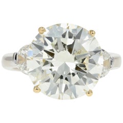 18 Karat Gold 8.40 Carat Round Cut Diamond Engagement Ring