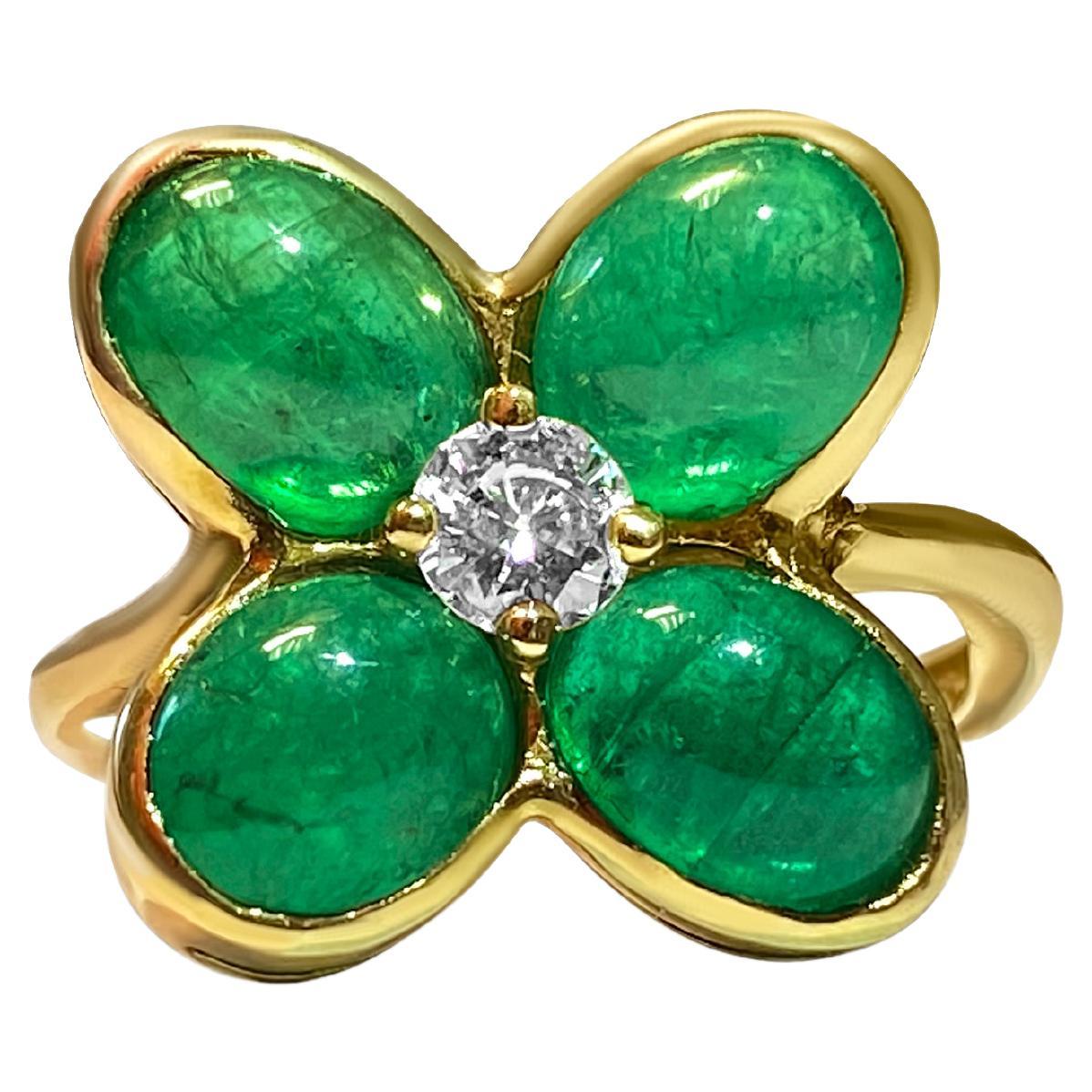 18K Gold, 8.50 CT Emerald and Diamond Ring For Sale