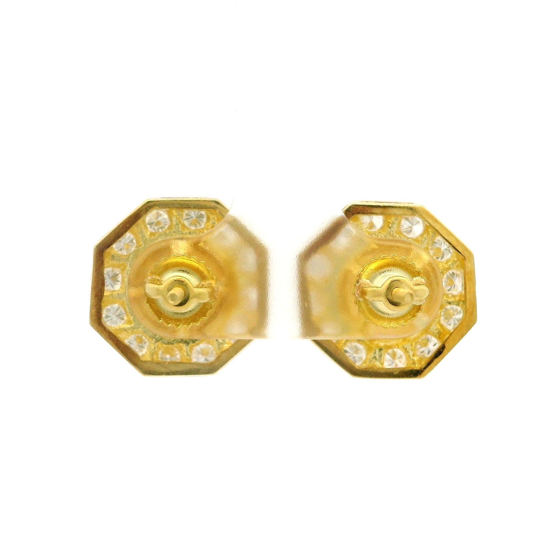 18k Gold 8mm Pearl w/ 0.75ctw Diamond Halo Octagon Shape Screw On Stud Earrings For Sale 3