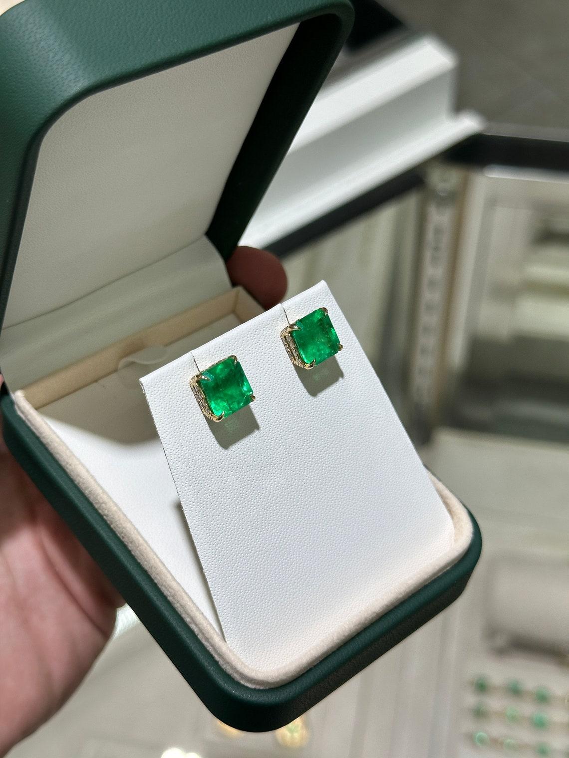Taille Asscher Boucles d'oreilles en or 18 carats 9.28tcw émeraude colombienne et diamant, taille Asscher en vente