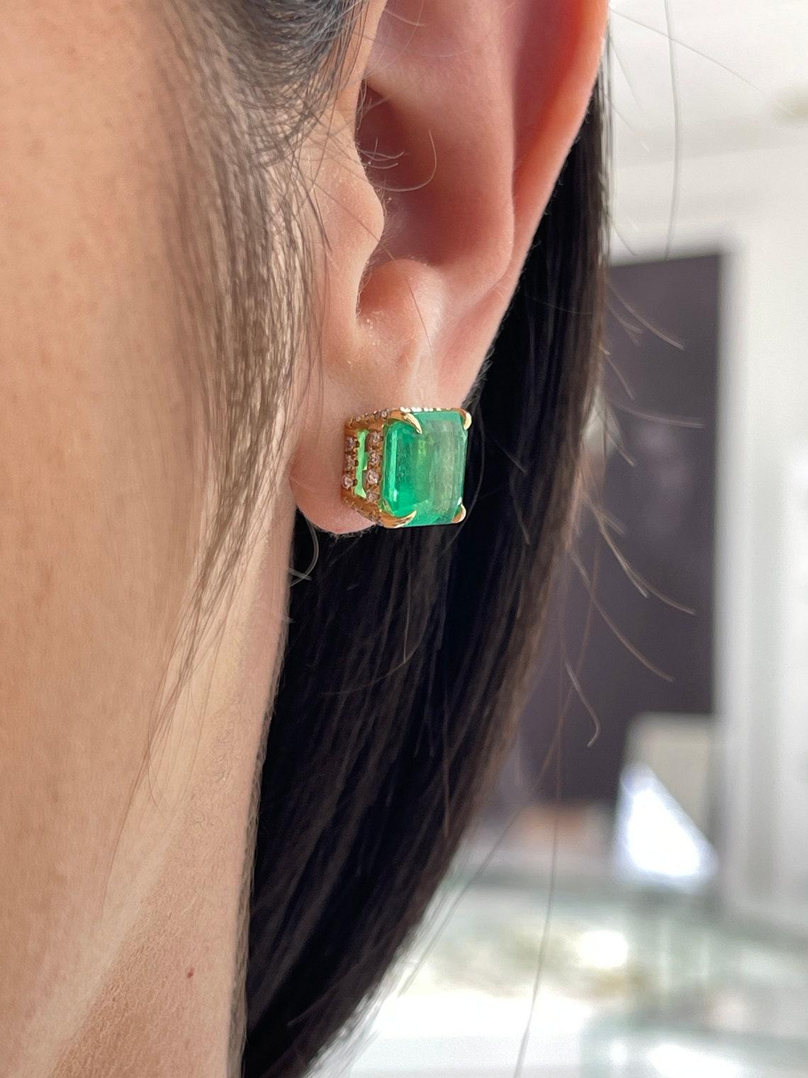 Boucles d'oreilles en or 18 carats 9.28tcw émeraude colombienne et diamant, taille Asscher en vente 3