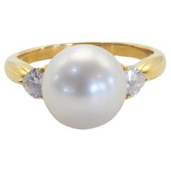 18 Karat Gold 9,8 mm Südseeperle & 0,32 Karat Herzschliff Diamant Verlobungsring